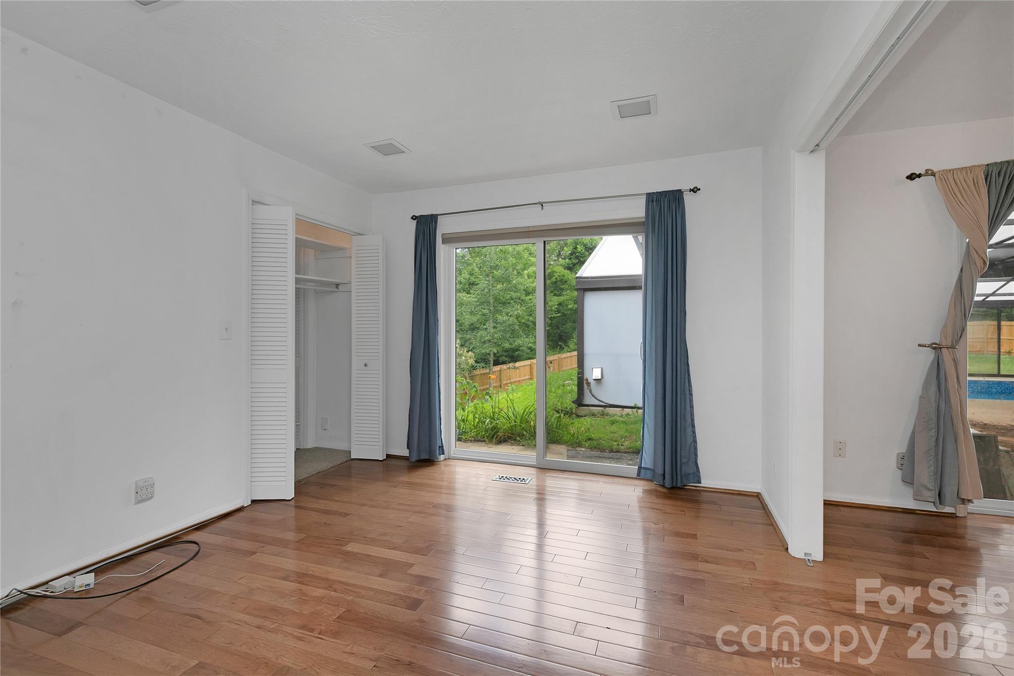 138 Surry Lane Property Photo 13