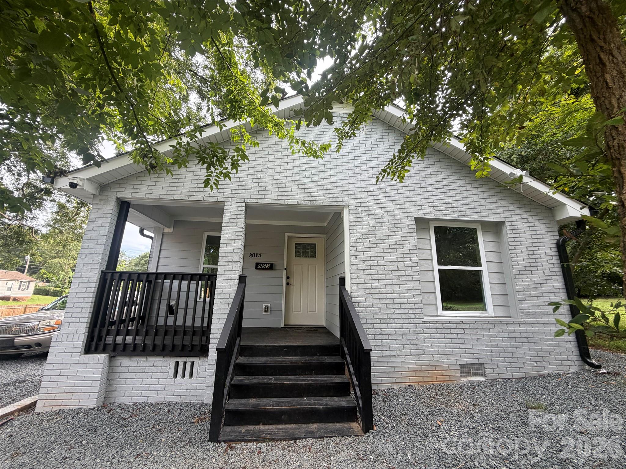 803 Gordon Street Property Photo 1