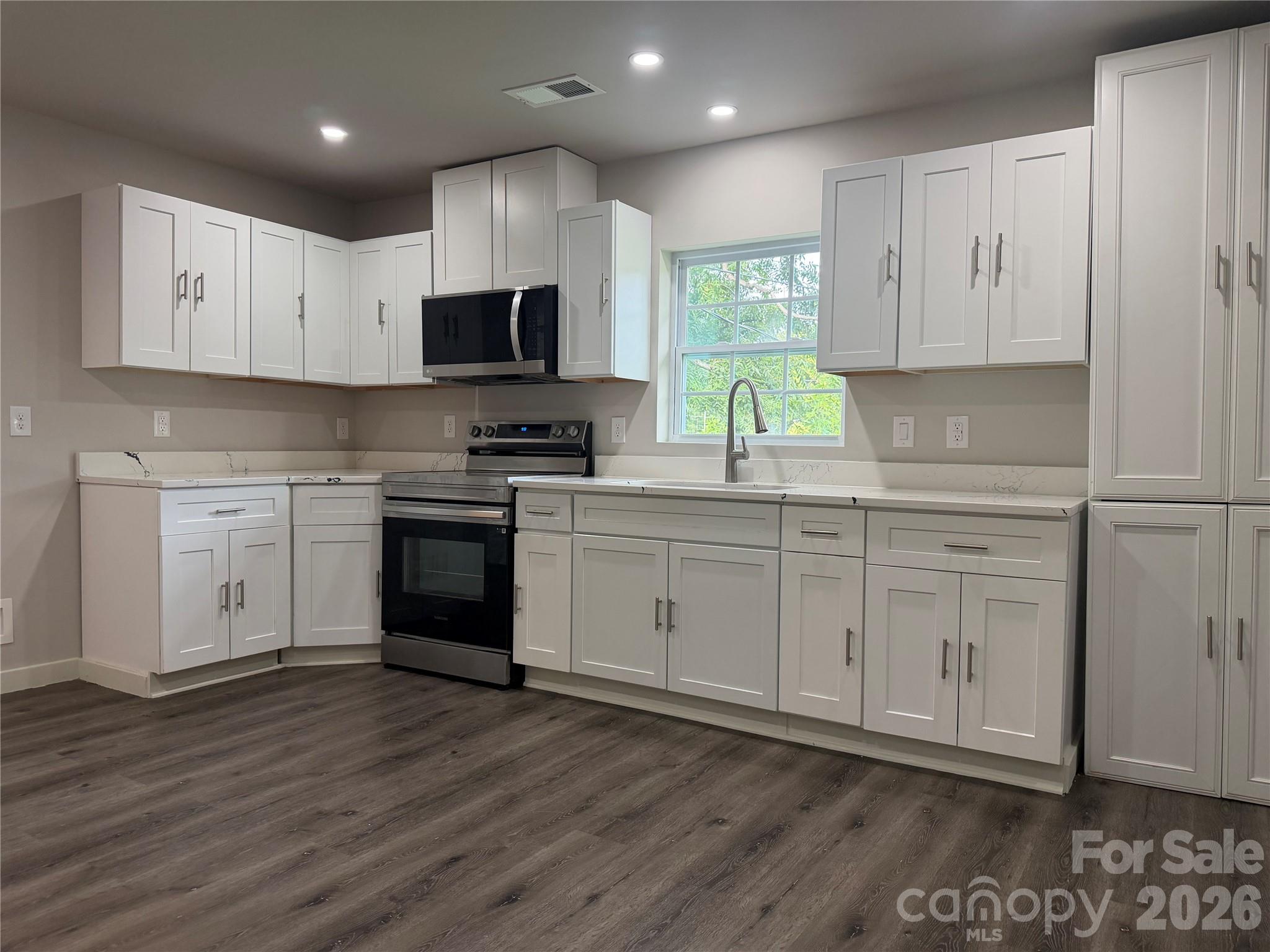 803 Gordon Street Property Photo 11