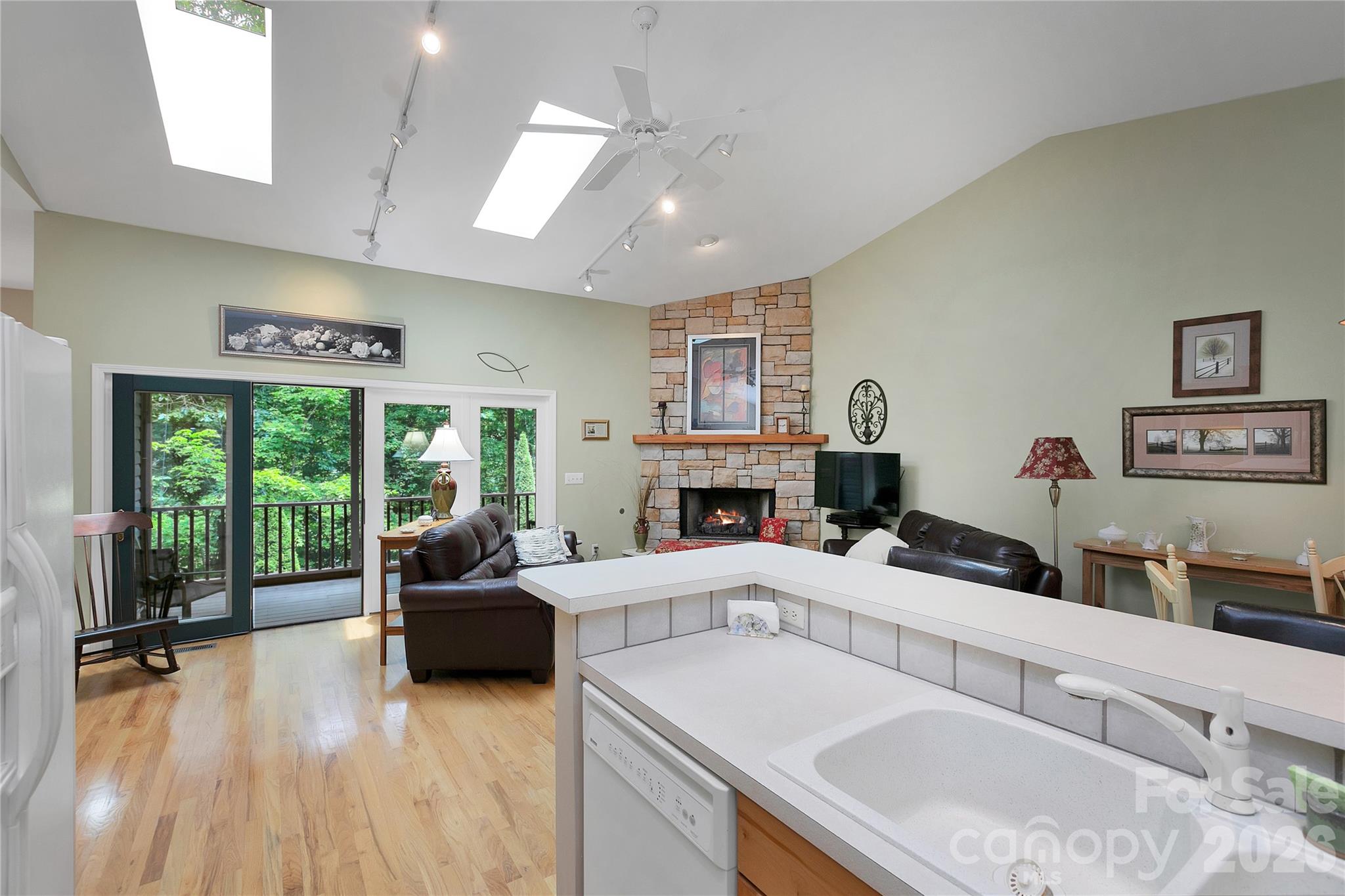 2641 Connestee Trail L7/u68 Property Photo 14
