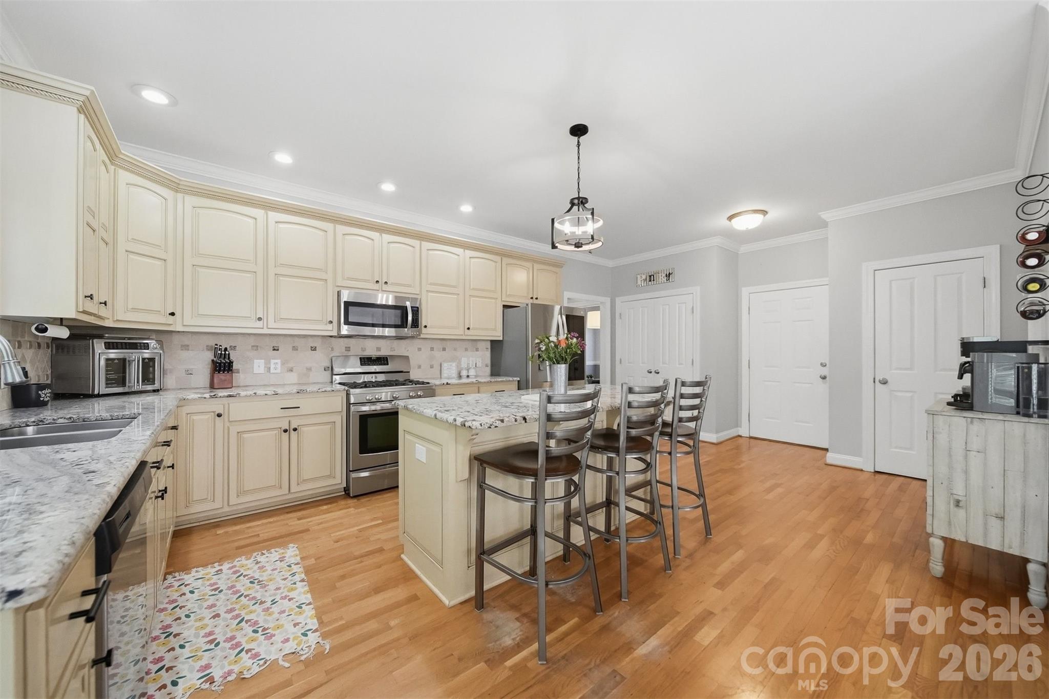 1753 30th Avenue Drive Property Photo 8