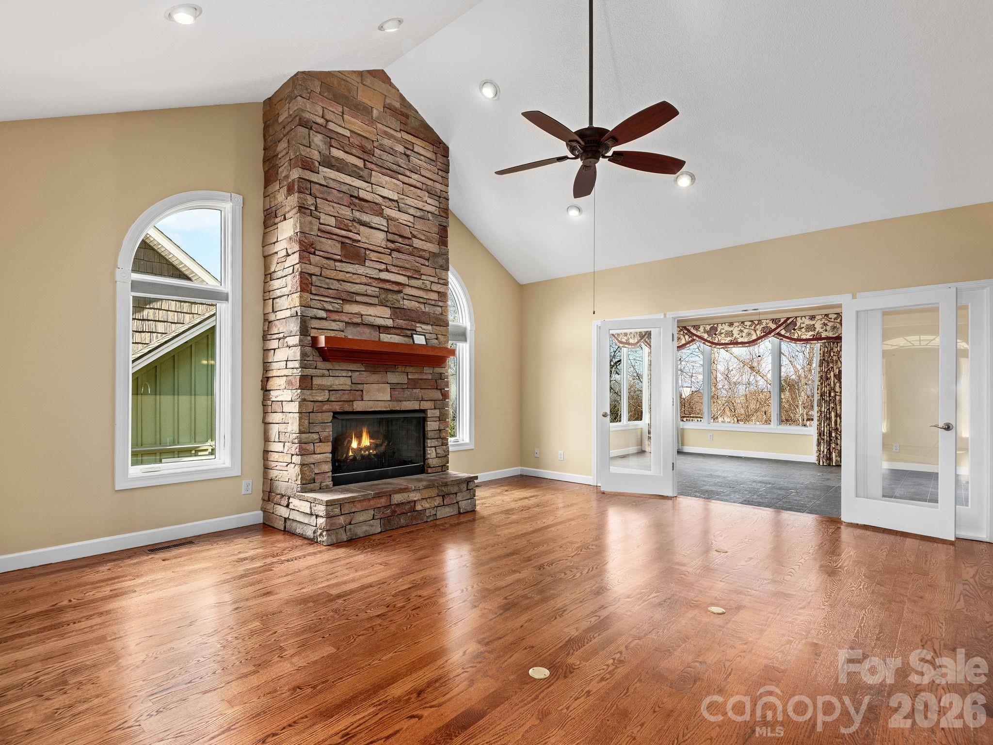 54 Deep Valley Lane Property Photo 3