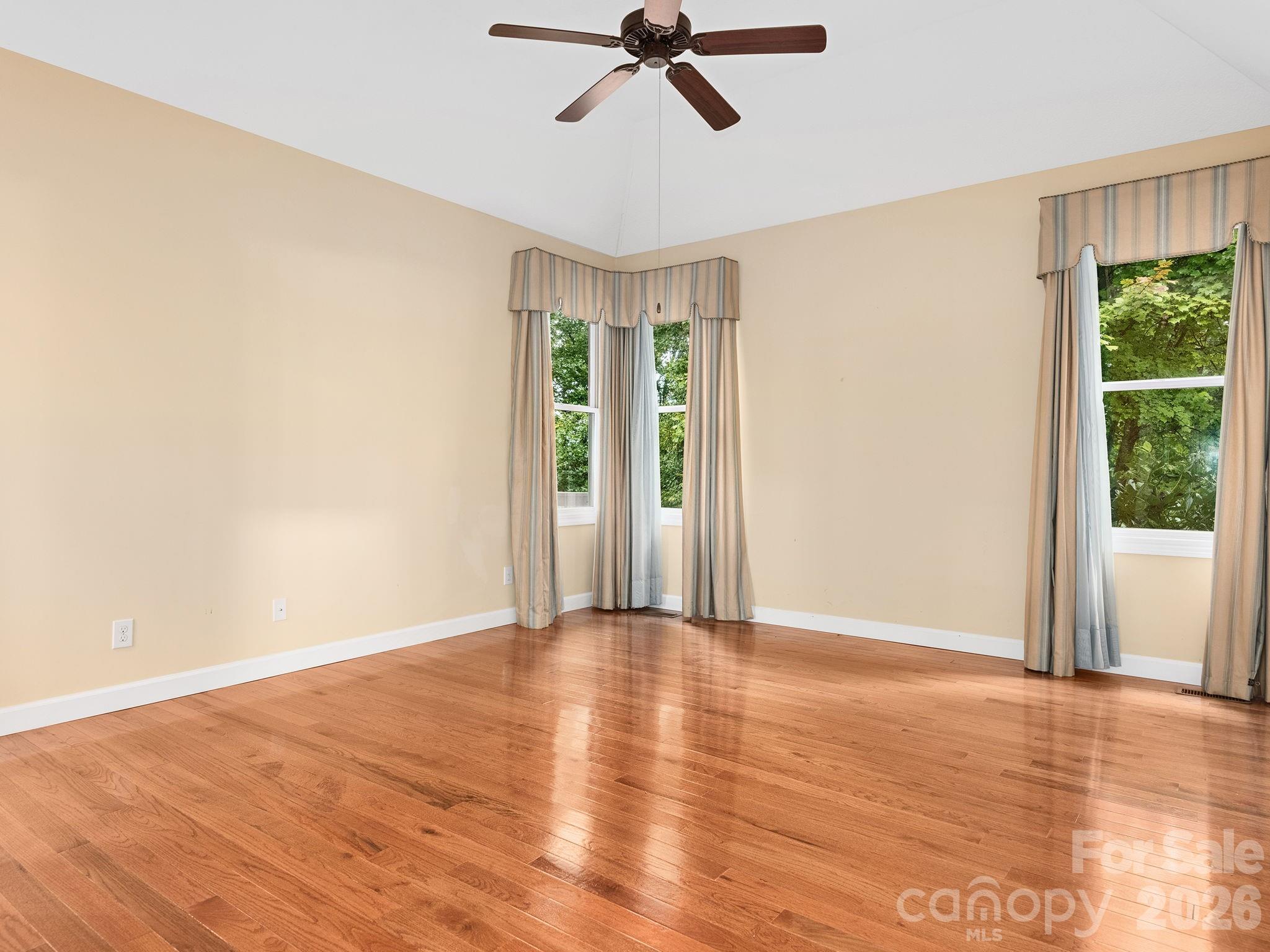 54 Deep Valley Lane Property Photo 10