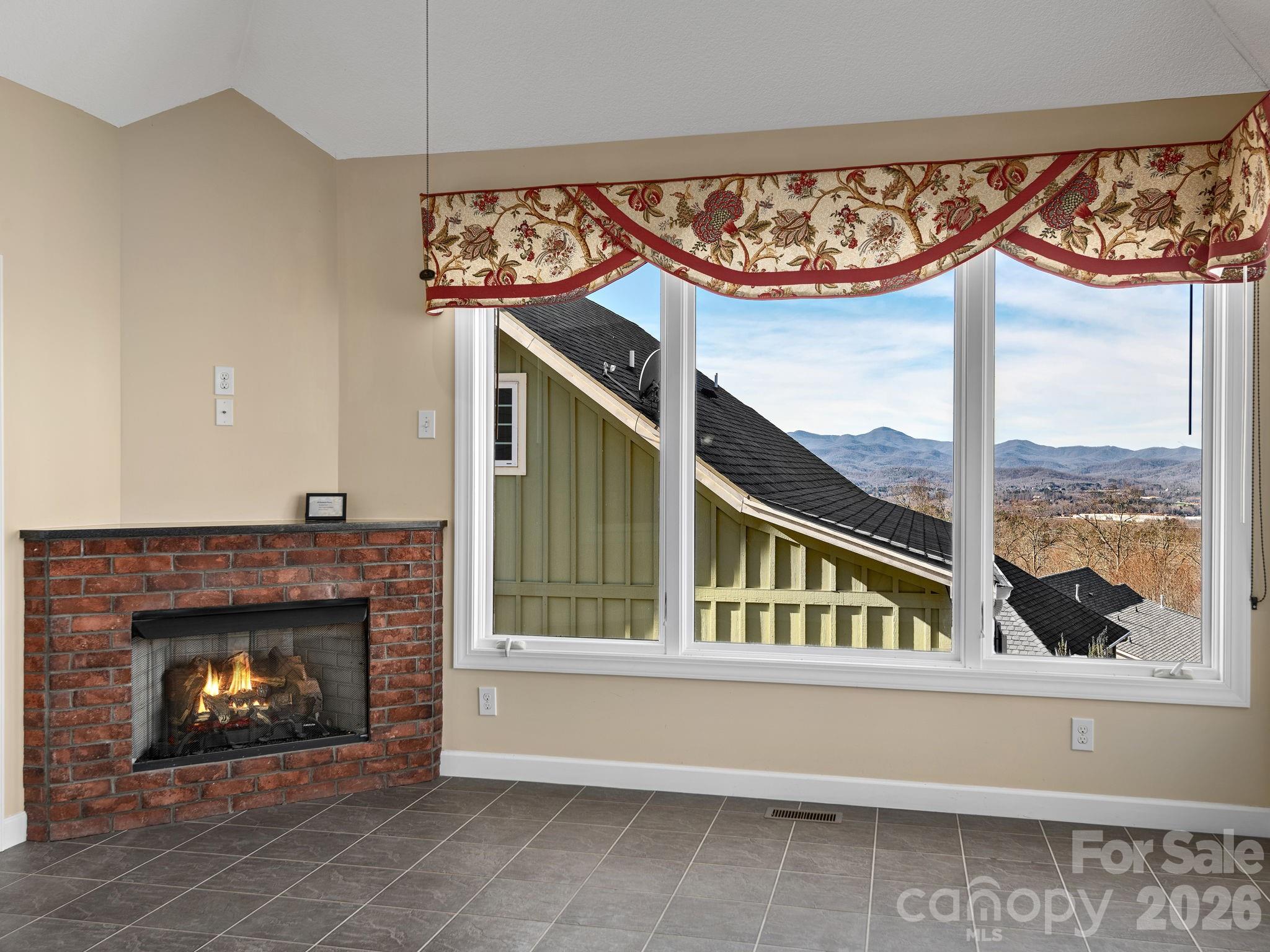 54 Deep Valley Lane Property Photo 13