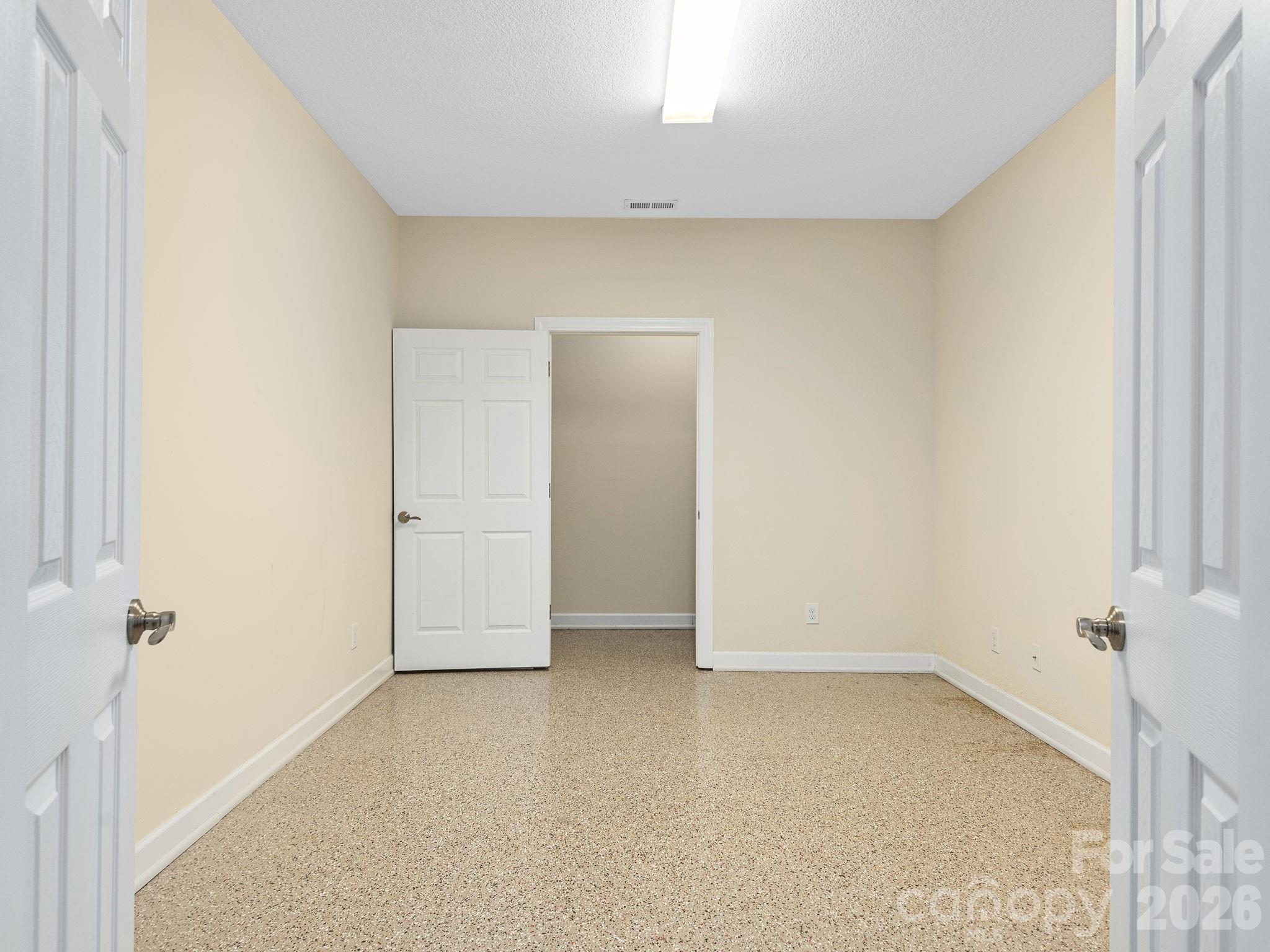 54 Deep Valley Lane Property Photo 18