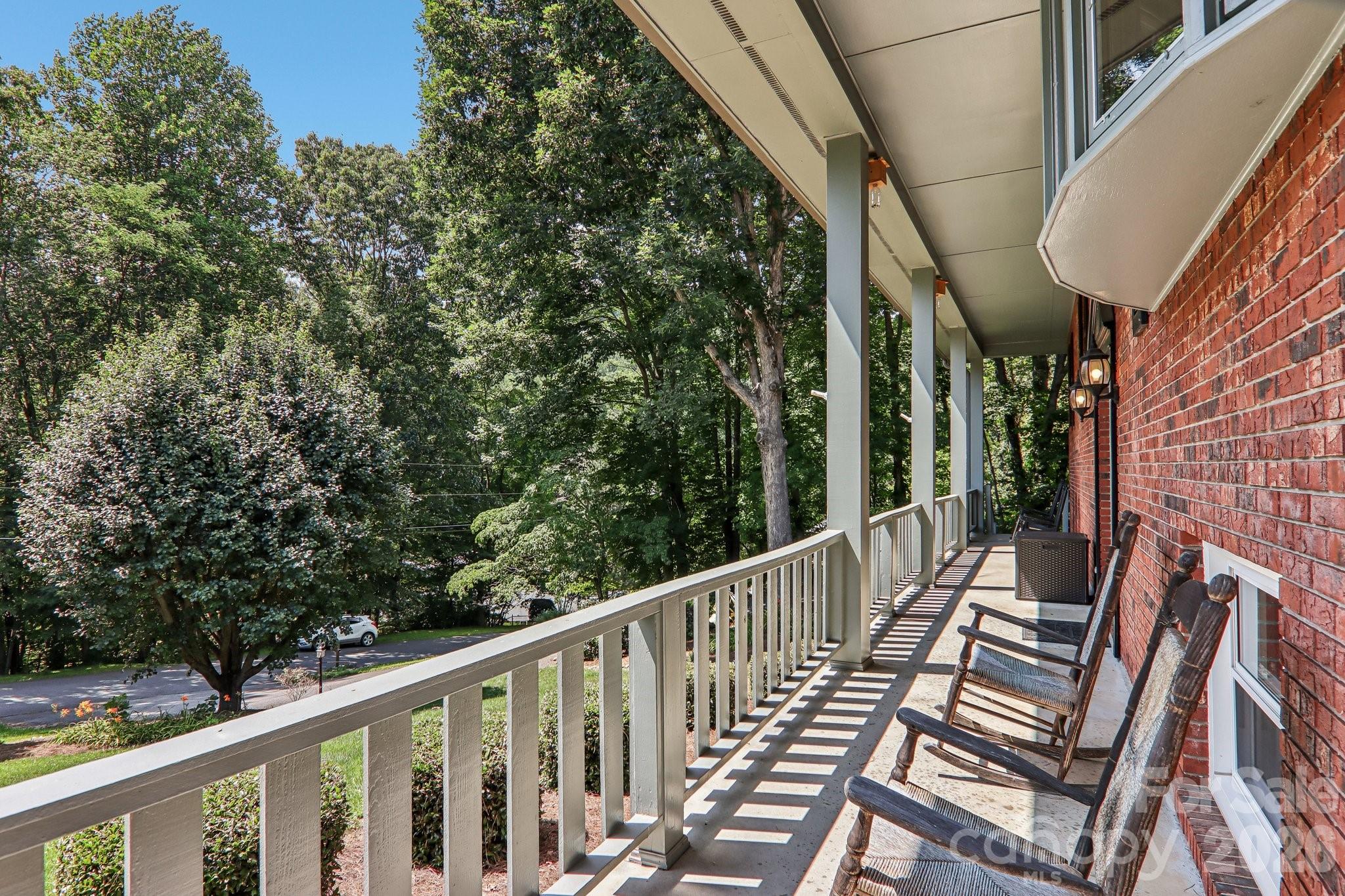 57 Chateau Place Property Photo 4