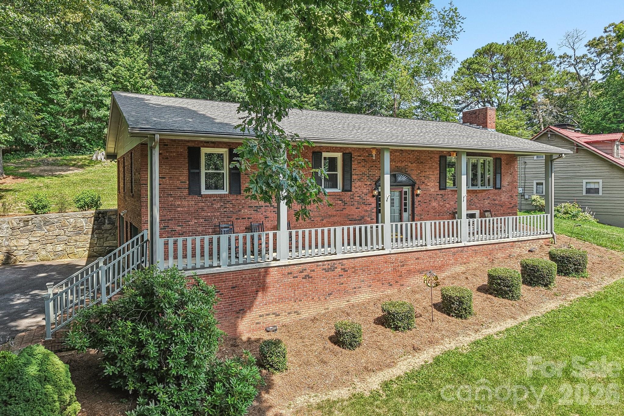 57 Chateau Place Property Photo 5