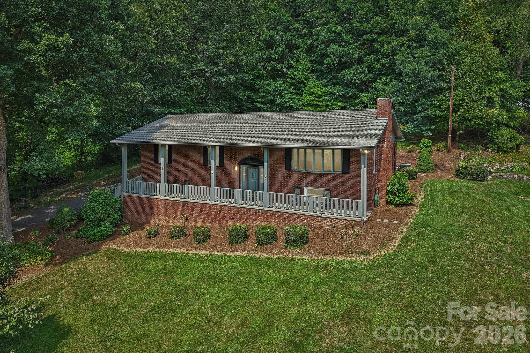 57 Chateau Place Property Photo 6