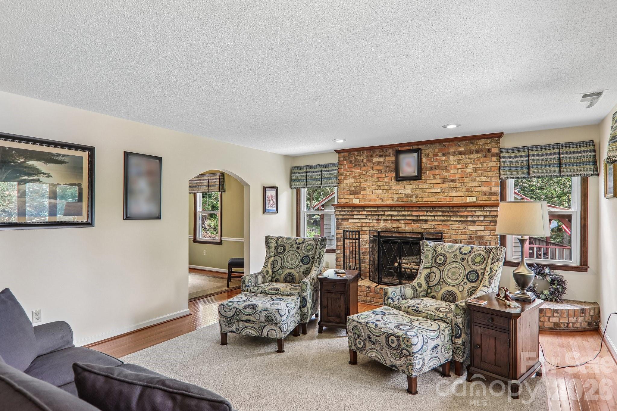 57 Chateau Place Property Photo 10