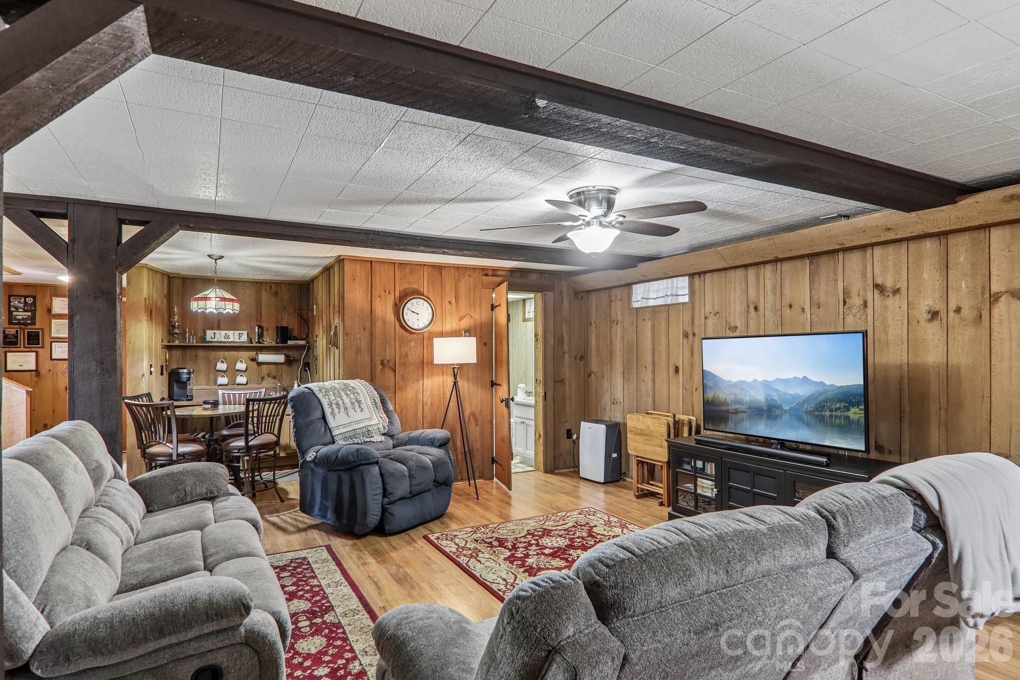 57 Chateau Place Property Photo 29