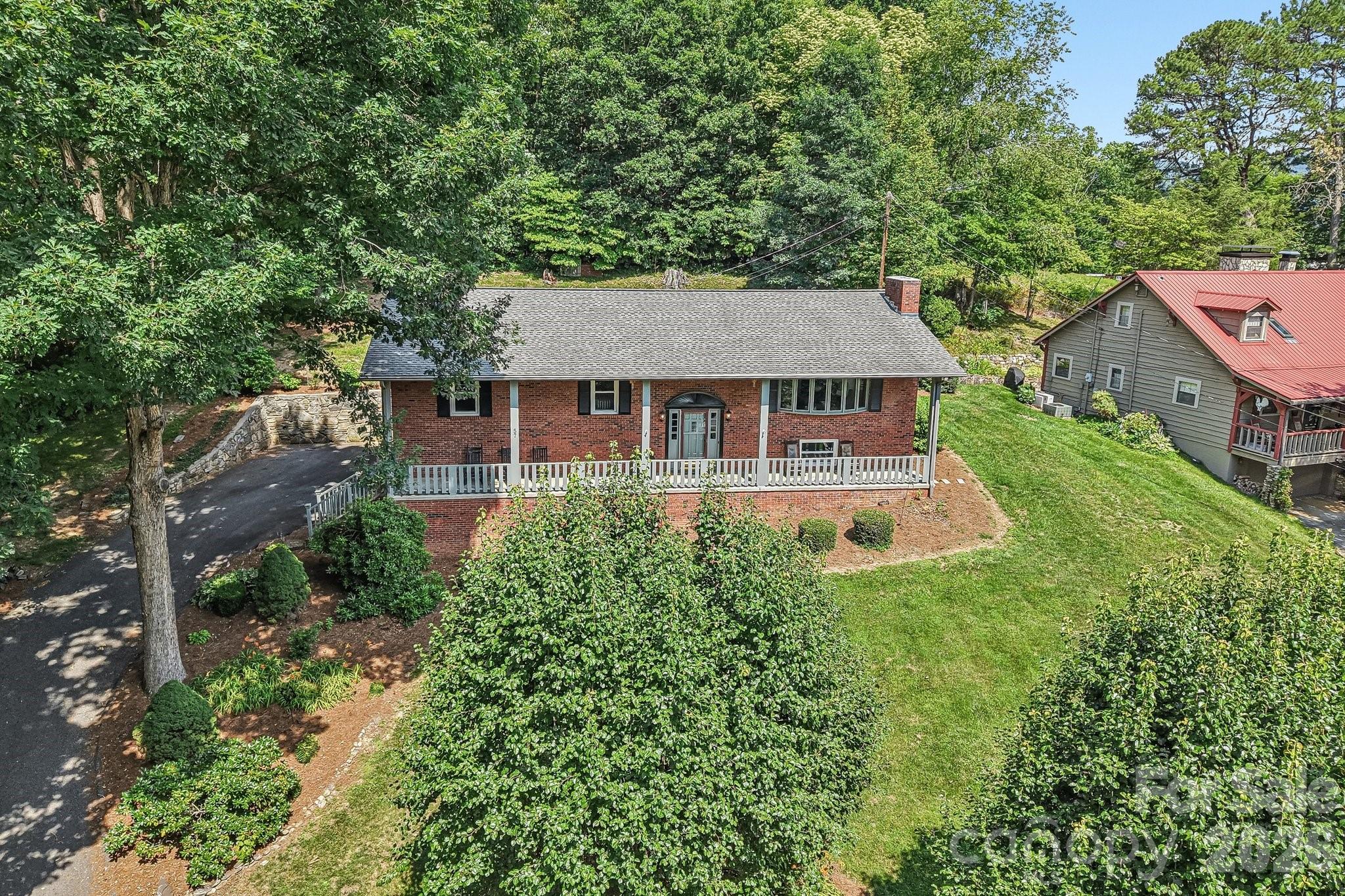 57 Chateau Place Property Photo 40