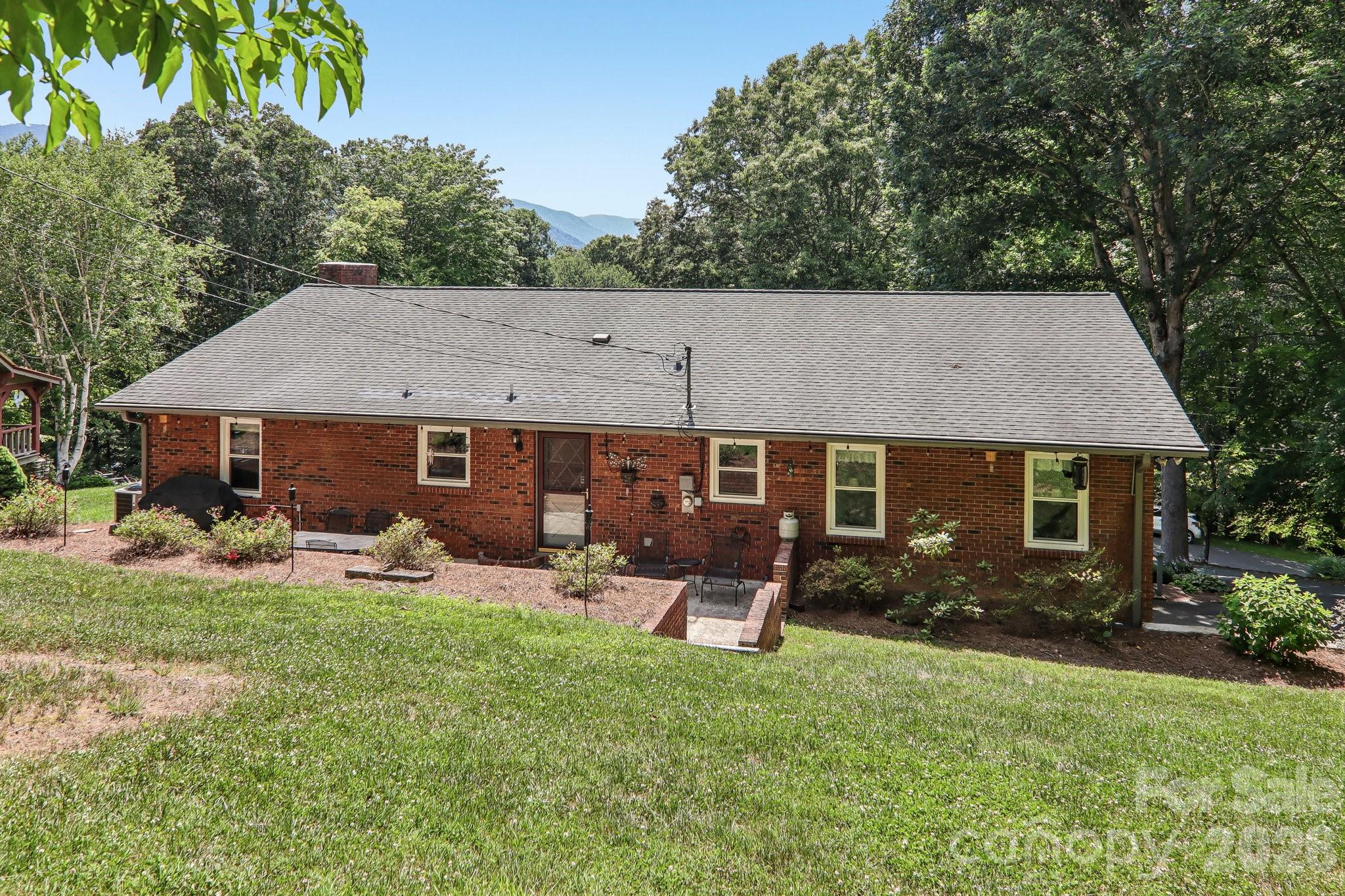 57 Chateau Place Property Photo 46