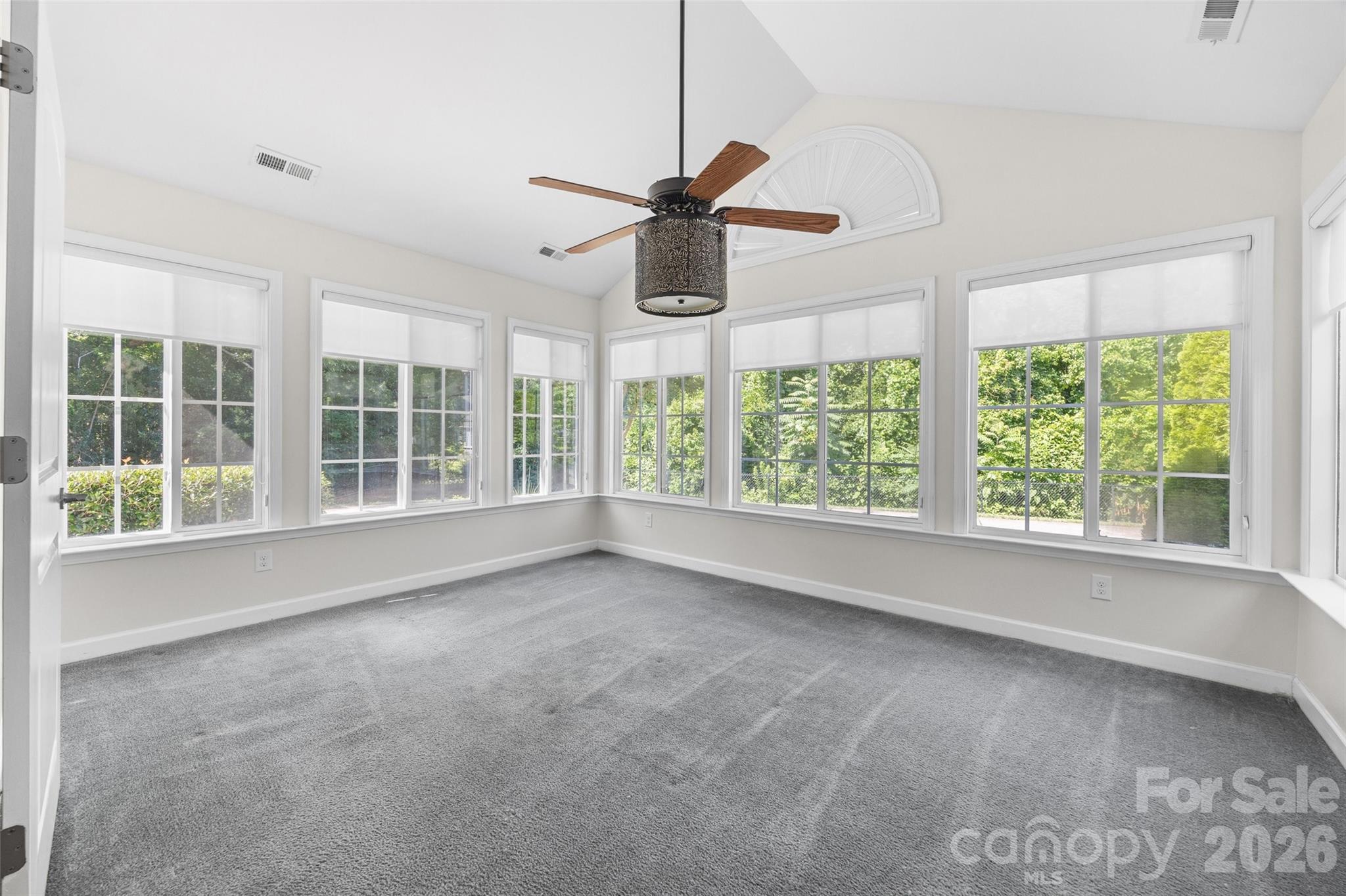 274 Lone Oak Circle Property Photo 11