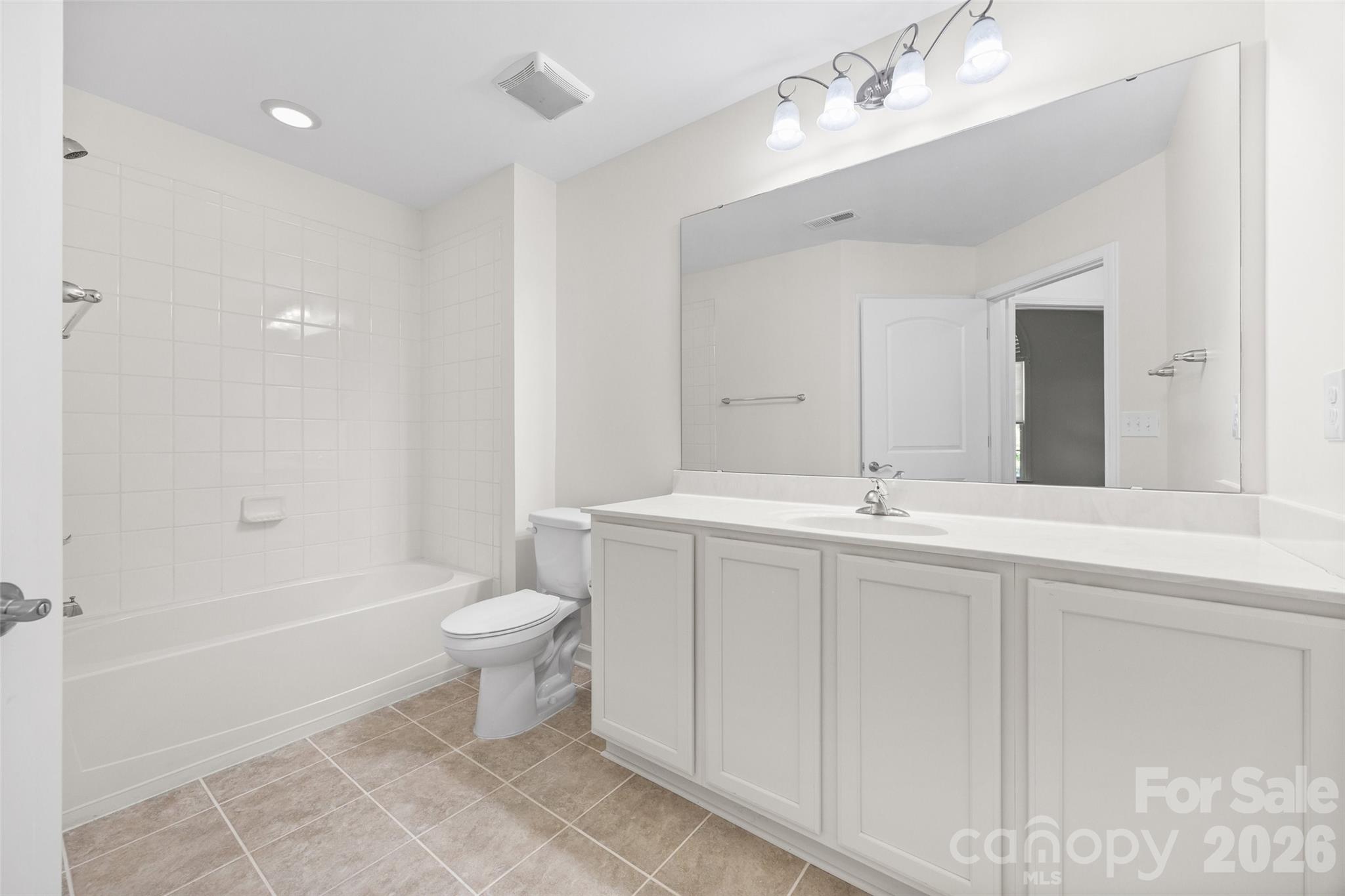 274 Lone Oak Circle Property Photo 19
