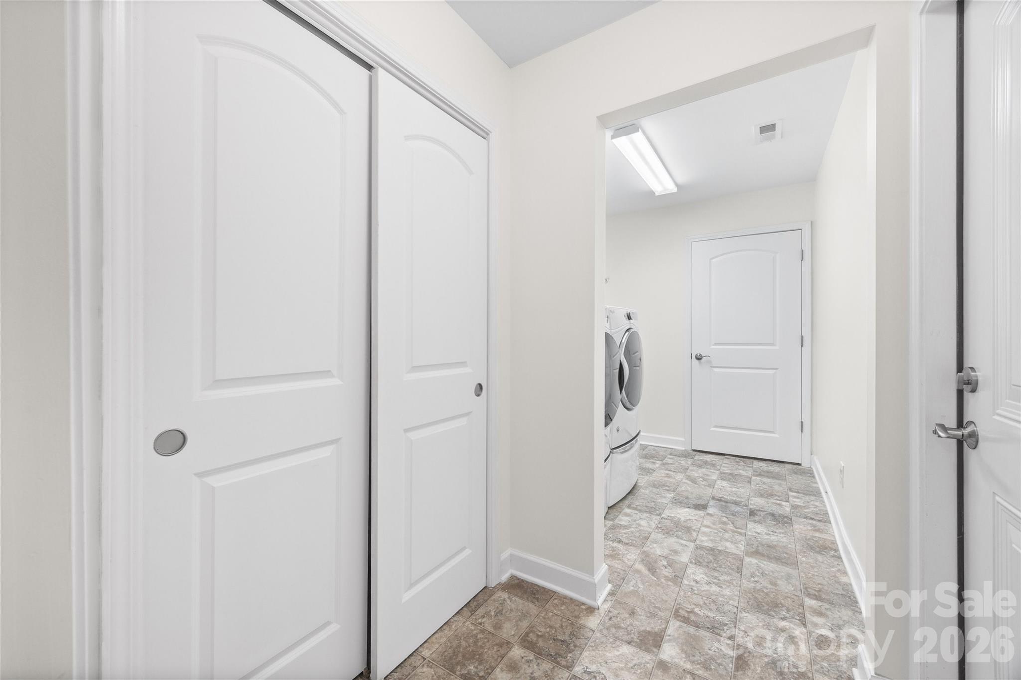 274 Lone Oak Circle Property Photo 32