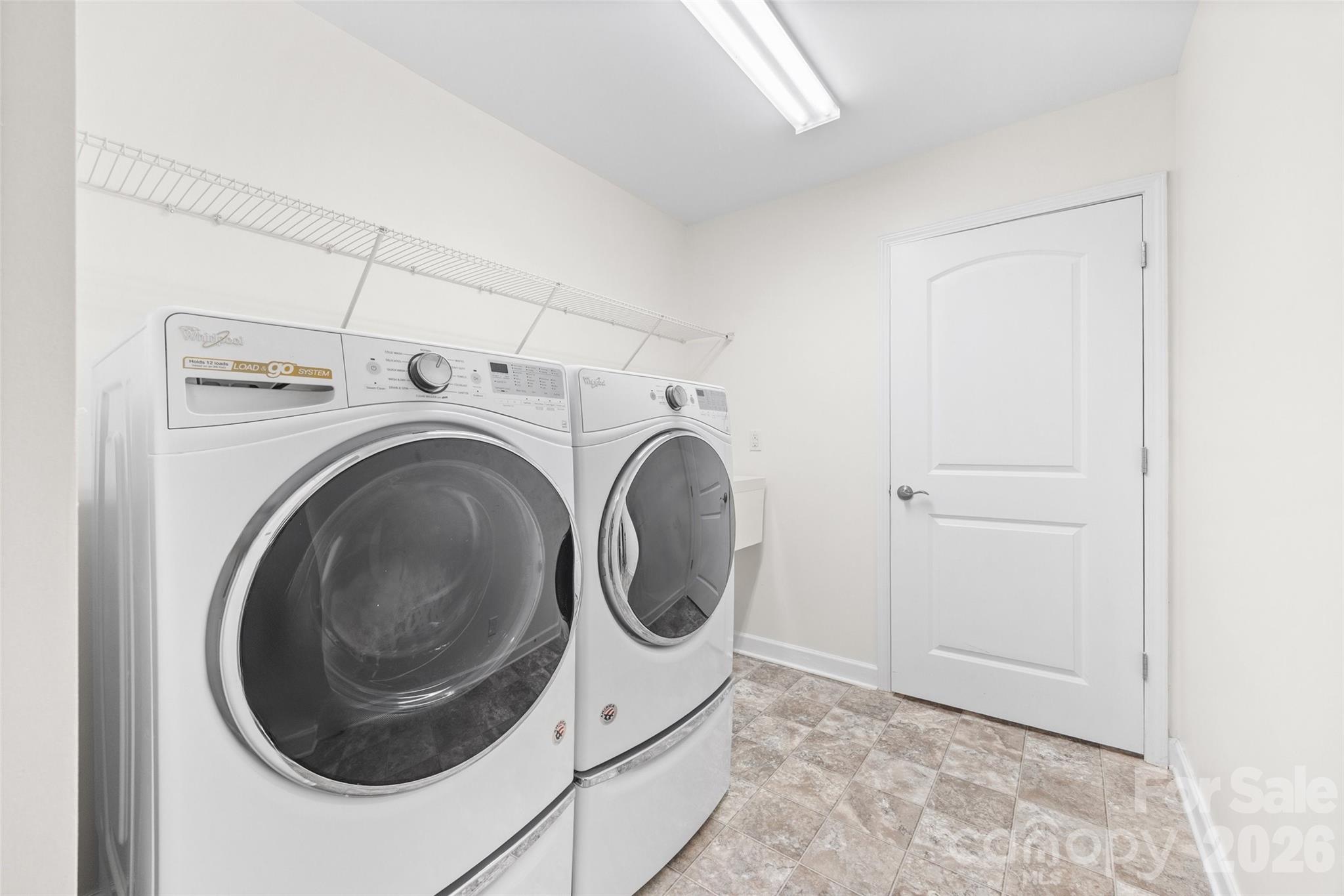 274 Lone Oak Circle Property Photo 33