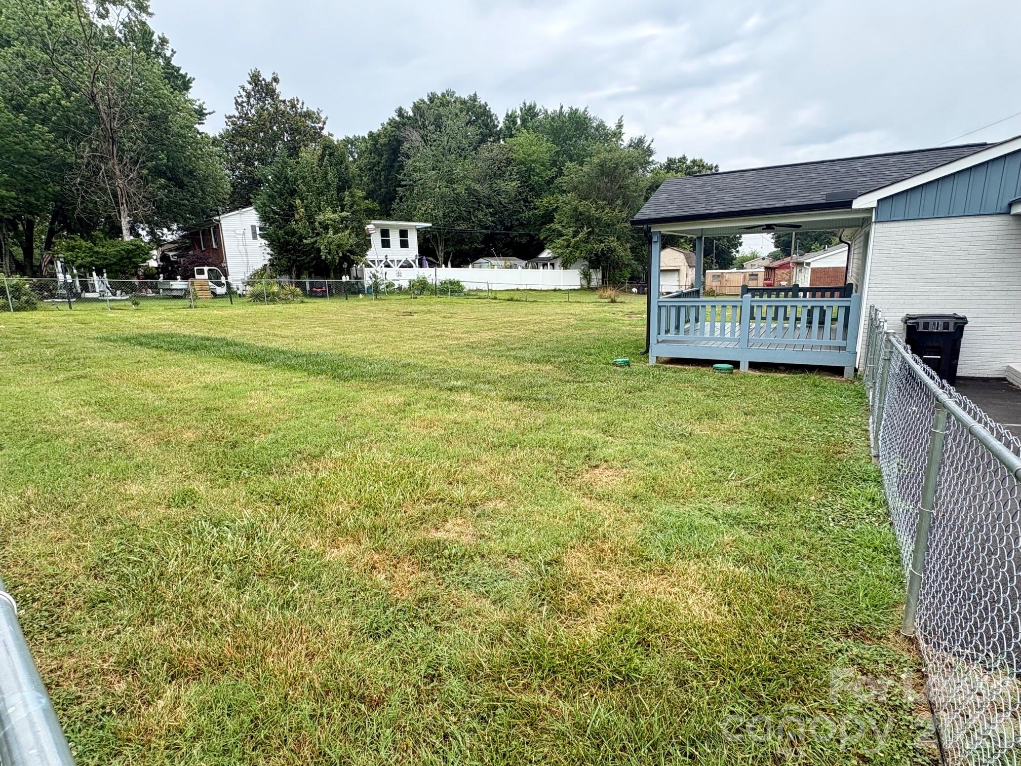 803 Robinson Road Property Photo 11