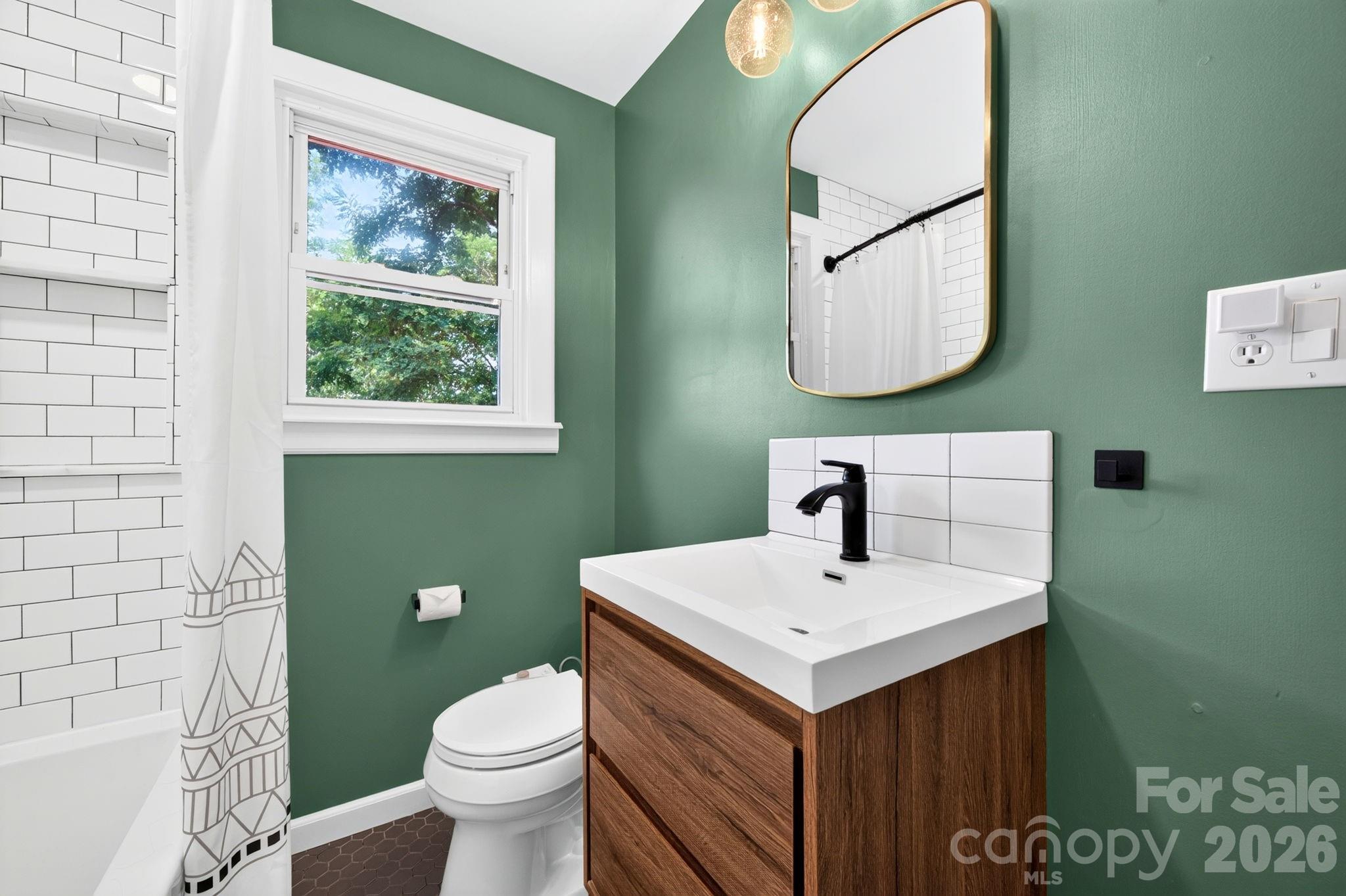 72 Ivanhoe Avenue Property Photo 15