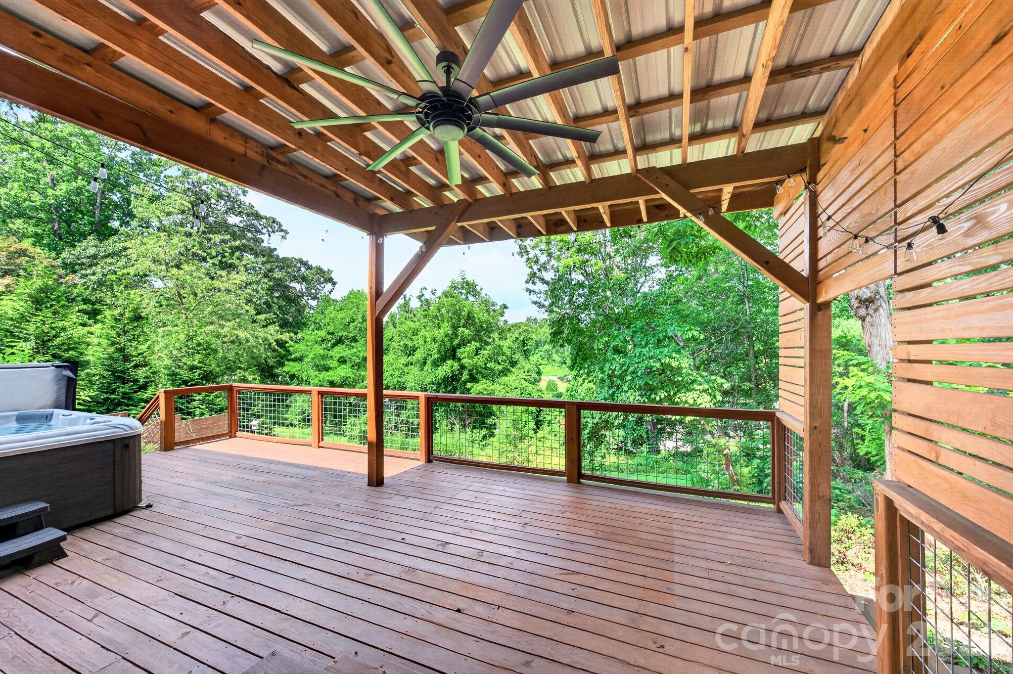 72 Ivanhoe Avenue Property Photo 27