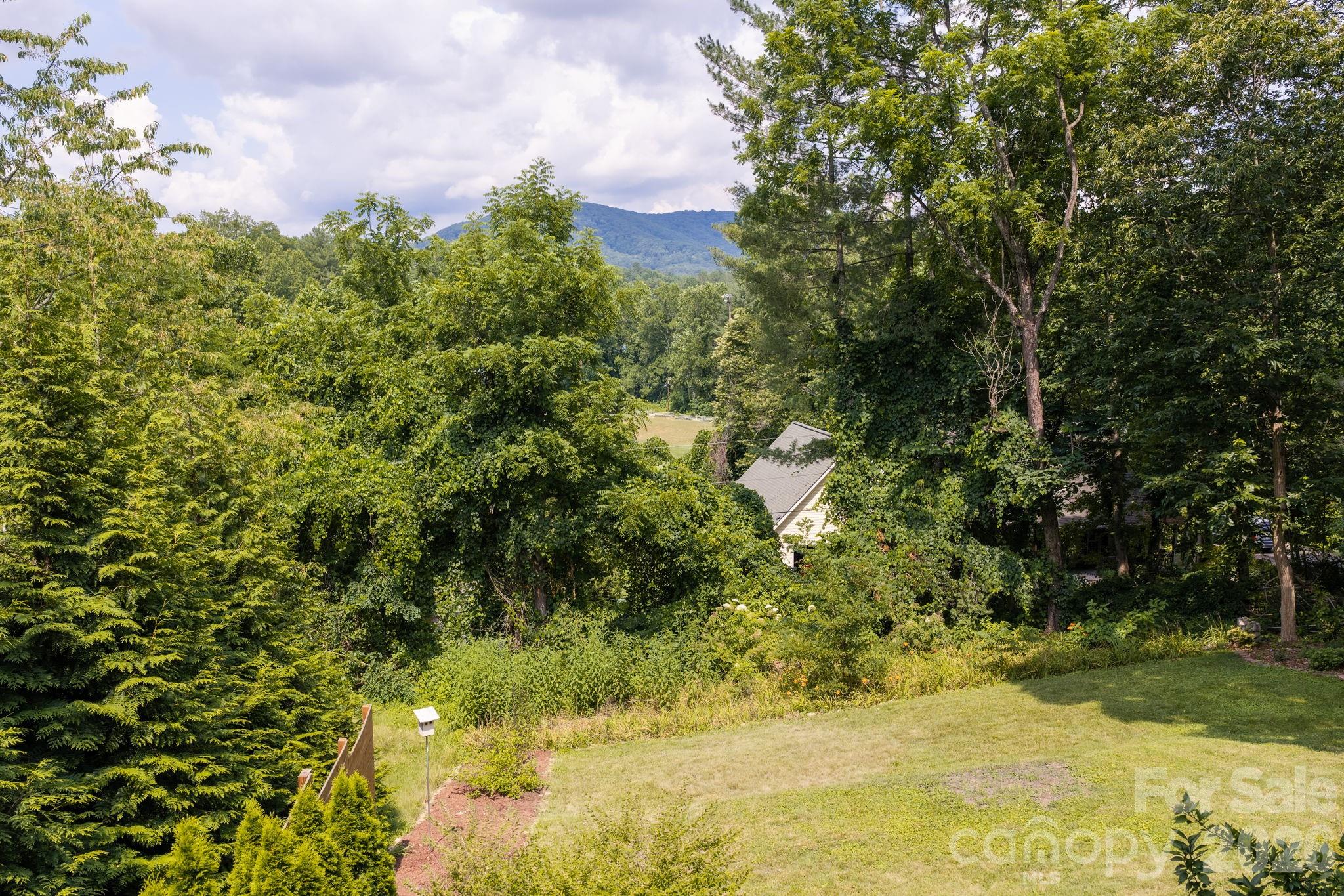72 Ivanhoe Avenue Property Photo 30