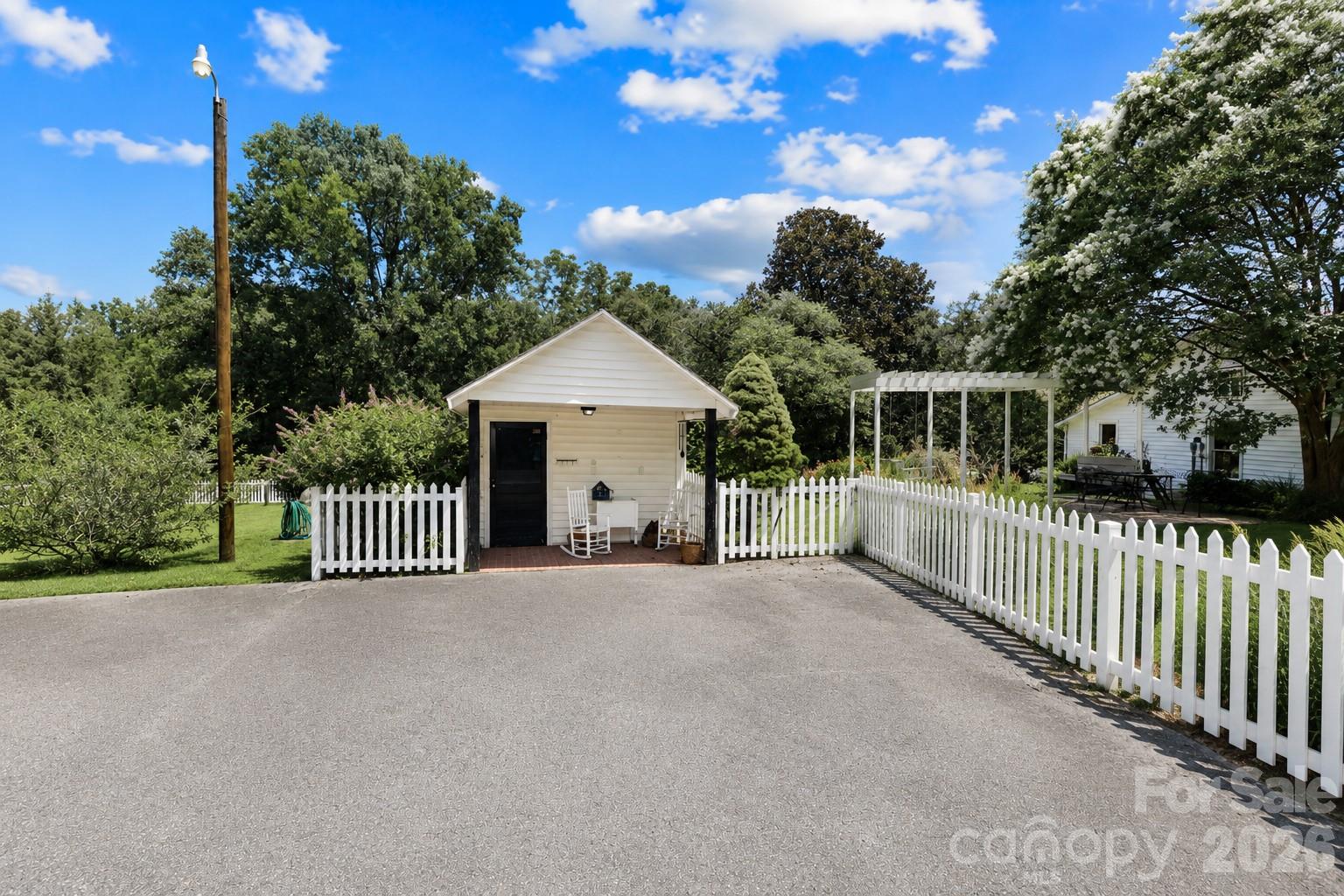331 Beaver Farm Road Property Photo 35