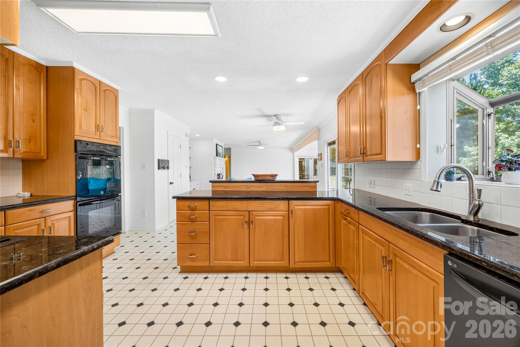 3960 Burton Lane Property Photo 11