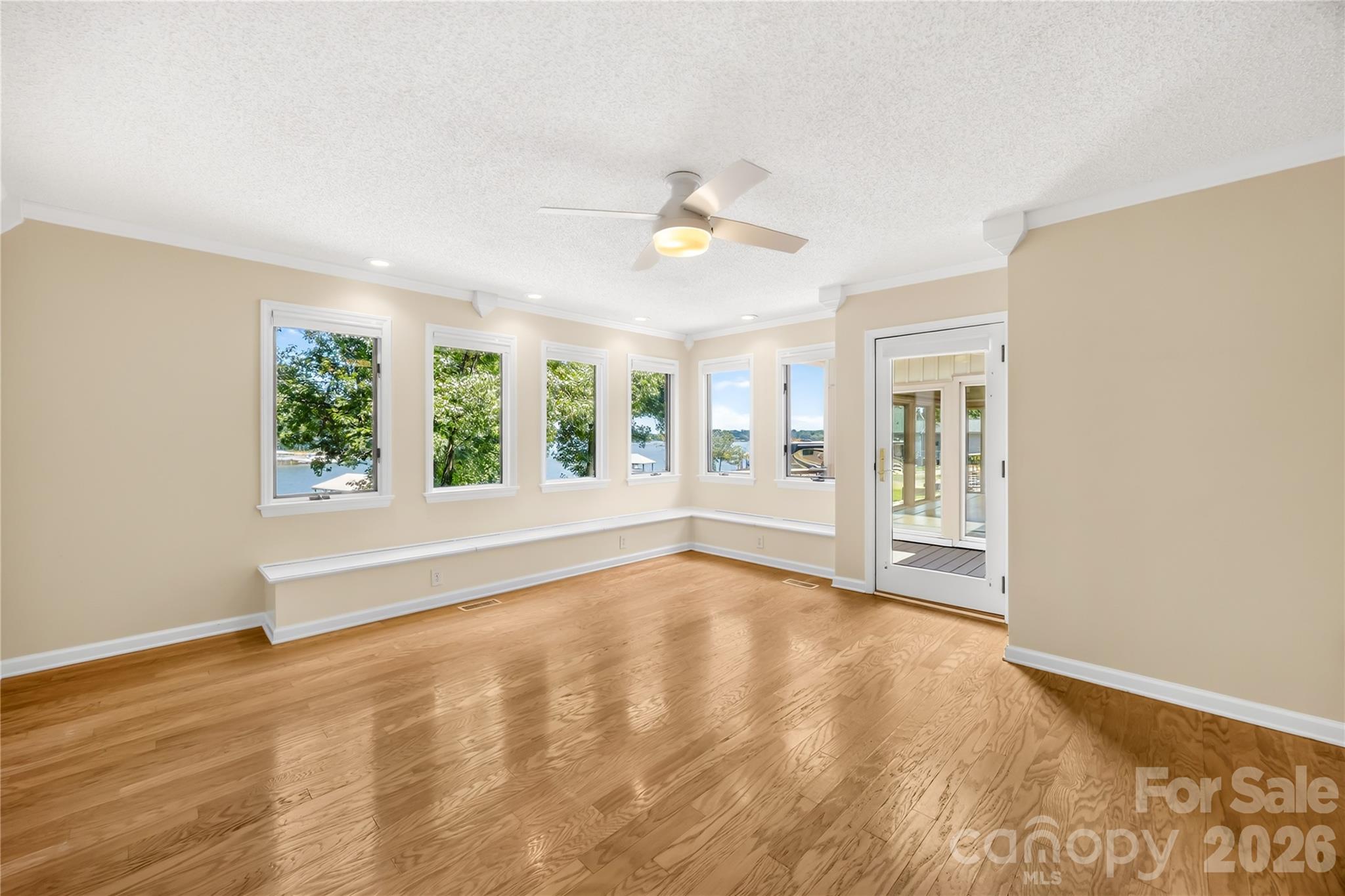 3960 Burton Lane Property Photo 19