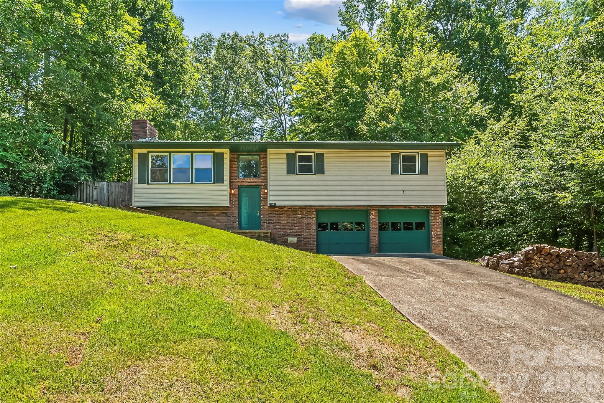 32 Swanns View Drive Property Photo 1