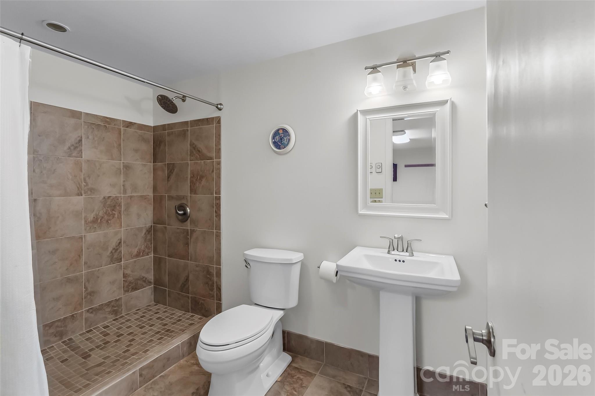 32 Swanns View Drive Property Photo 24