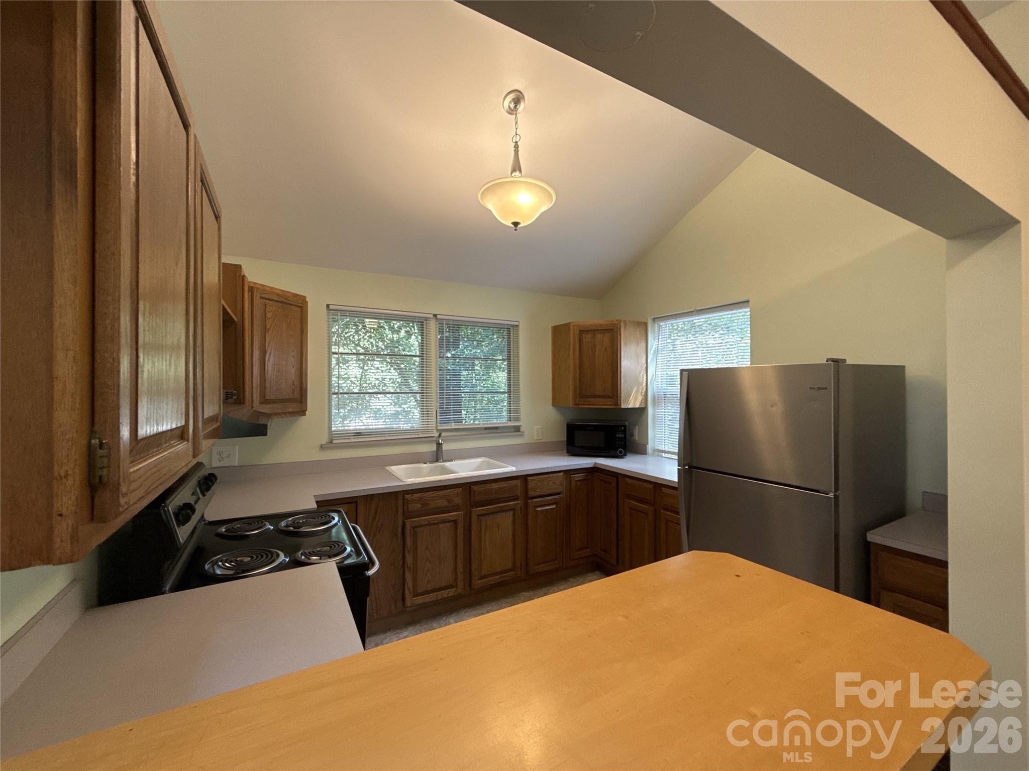213 S Summit Avenue Property Photo 12