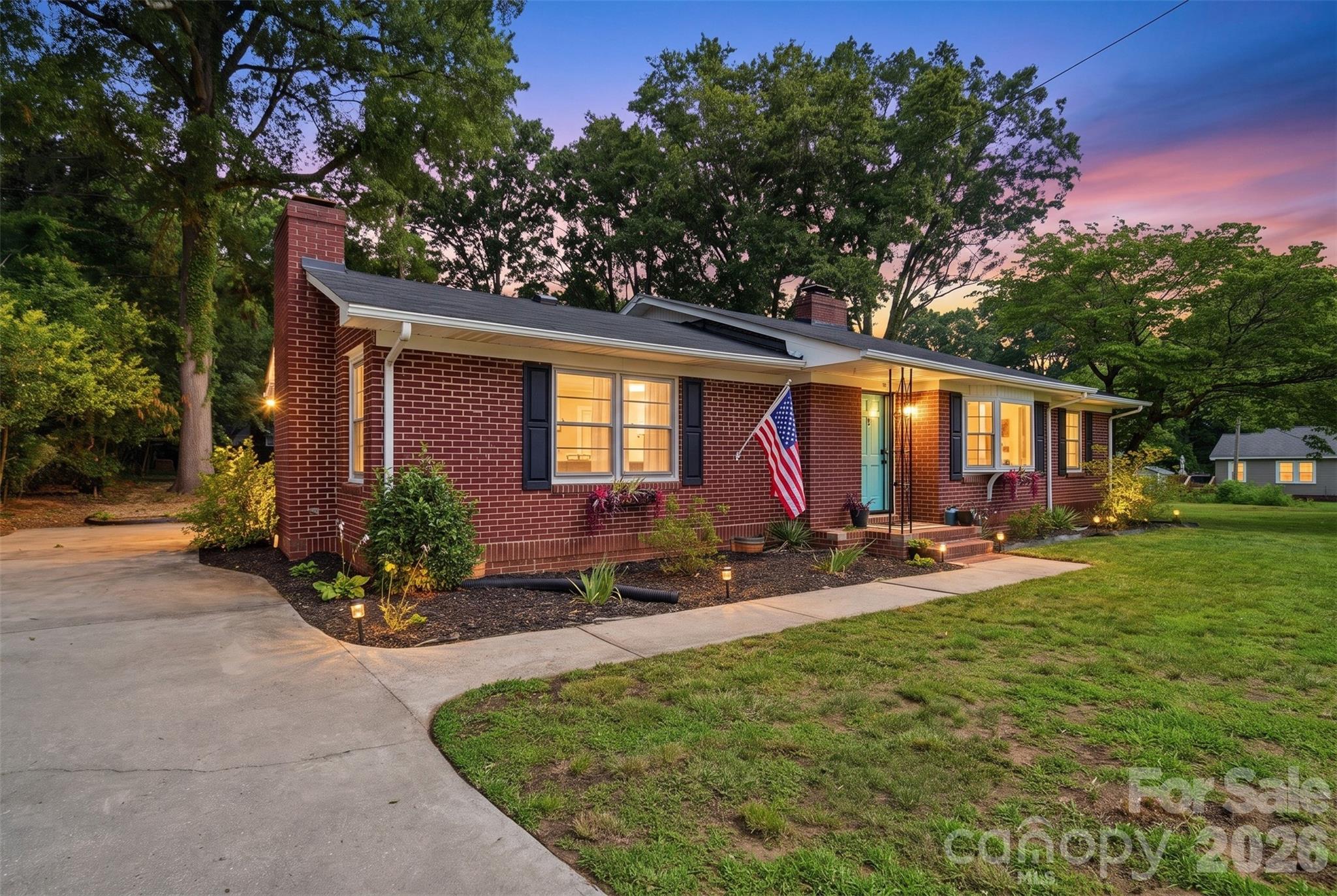 127 Dotson Street Property Photo 2