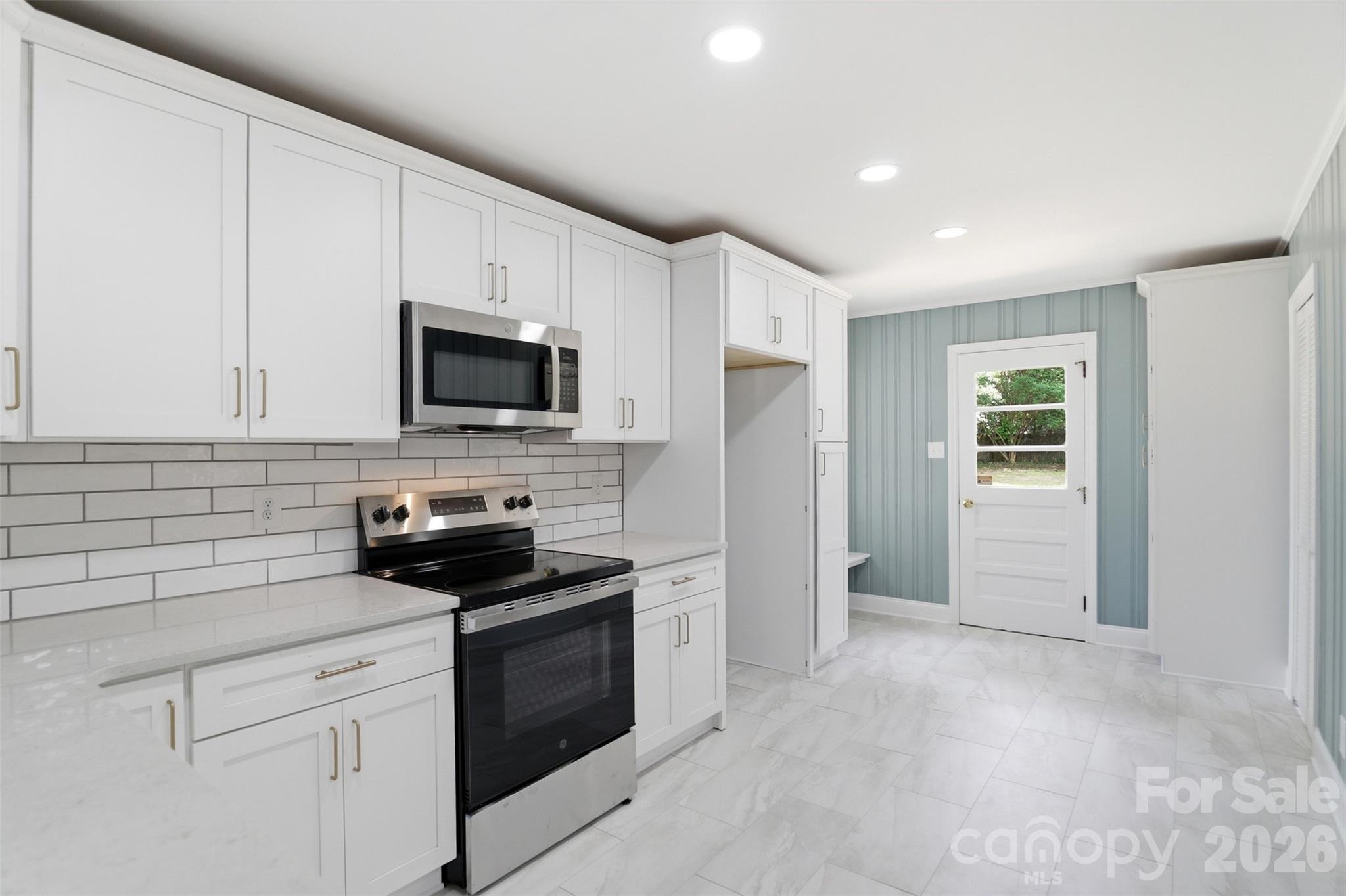 127 Dotson Street Property Photo 6