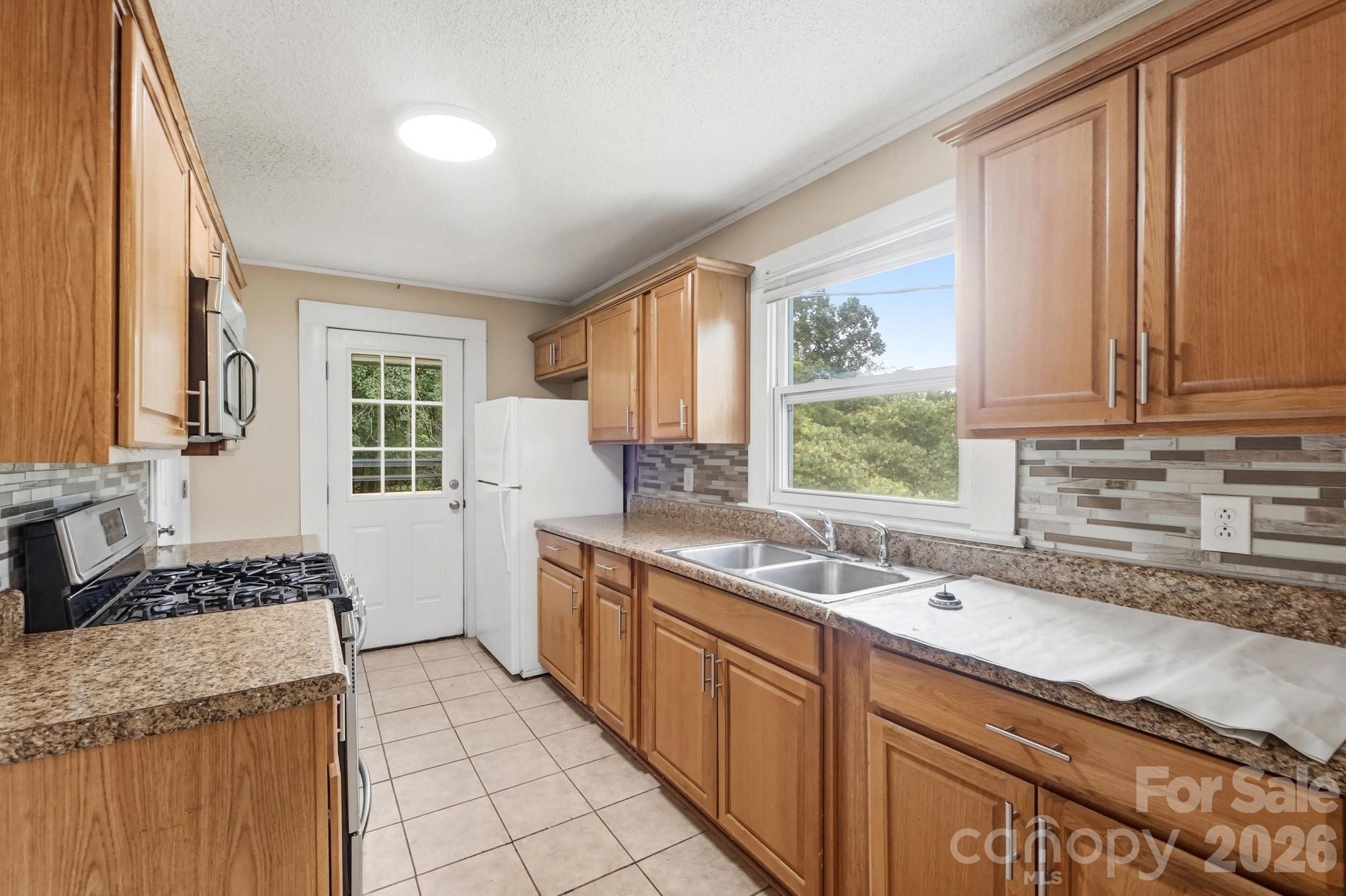 121 Piedmont Drive Property Photo 12