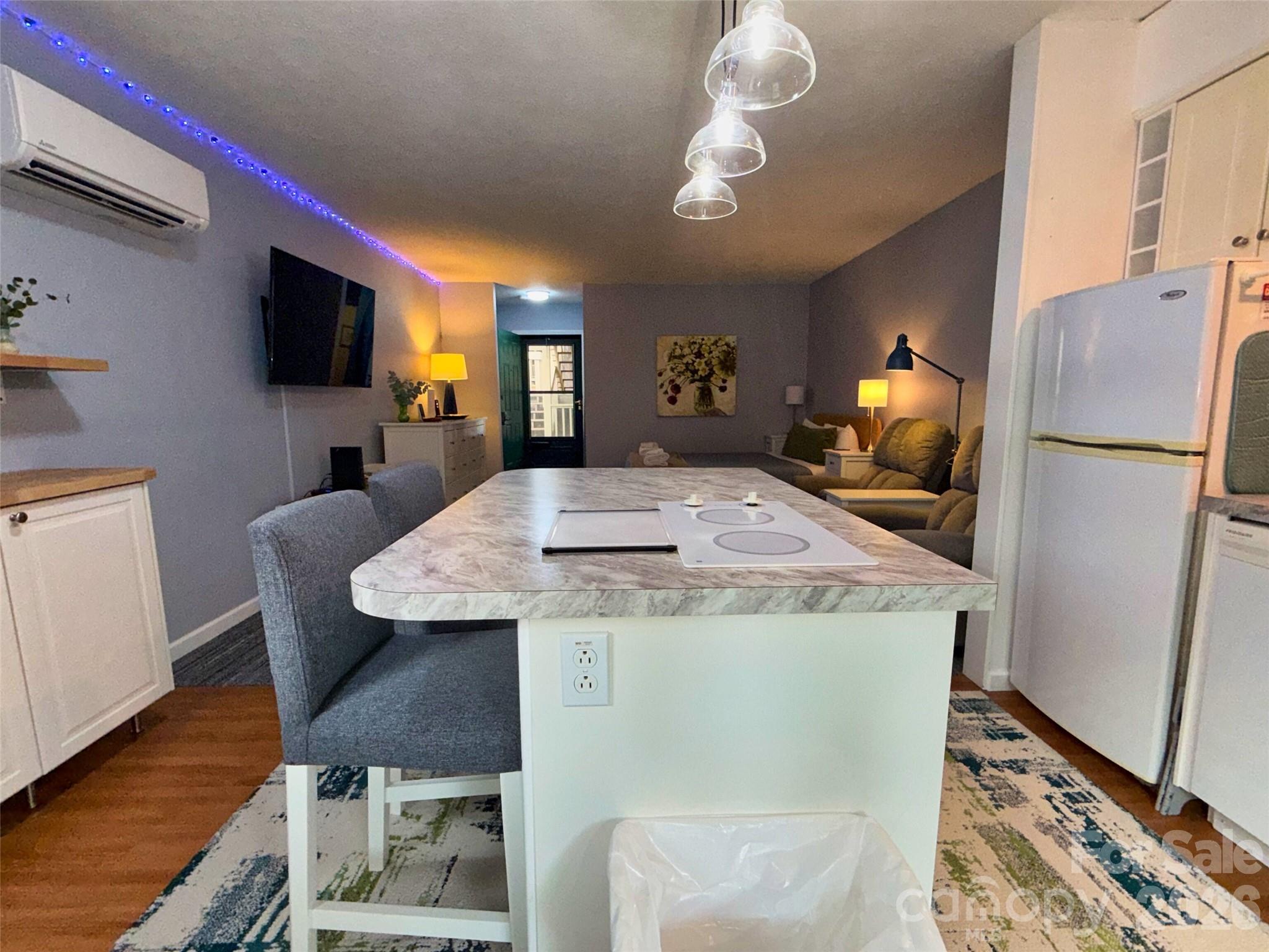 160 Whitney Boulevard 3 Property Photo 8