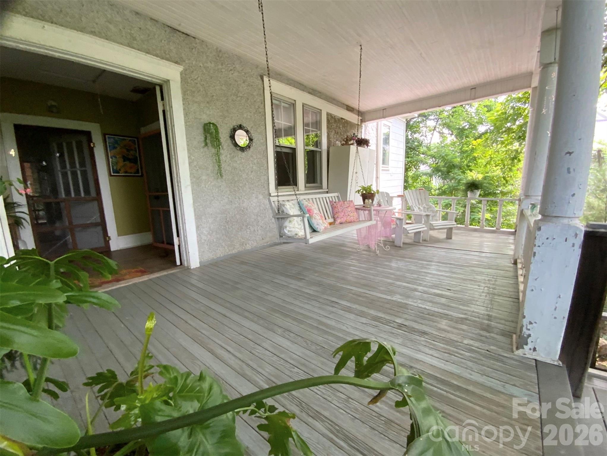 58 Seminary Street Property Photo 4