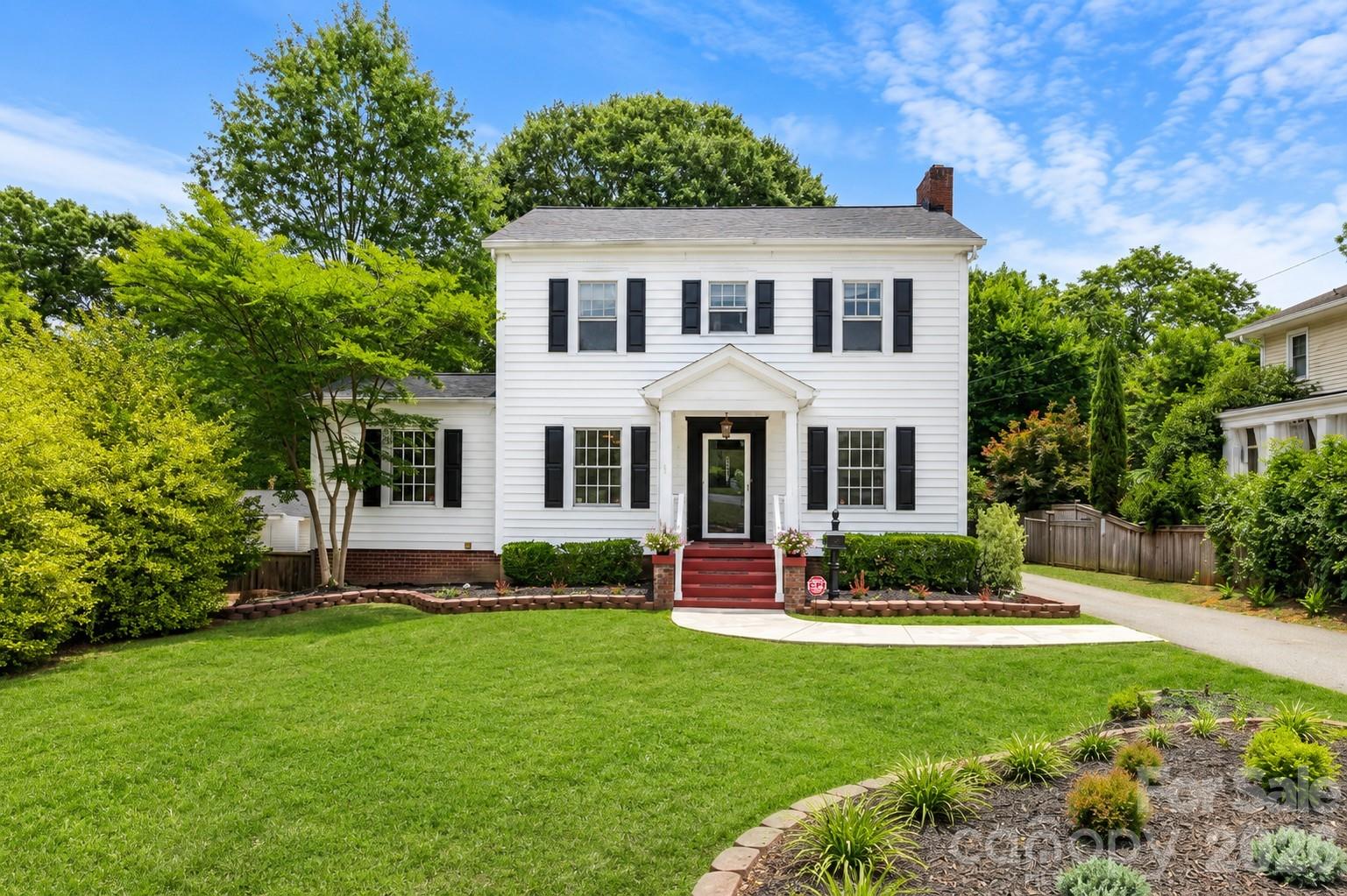 1310 S York Road Property Photo 1
