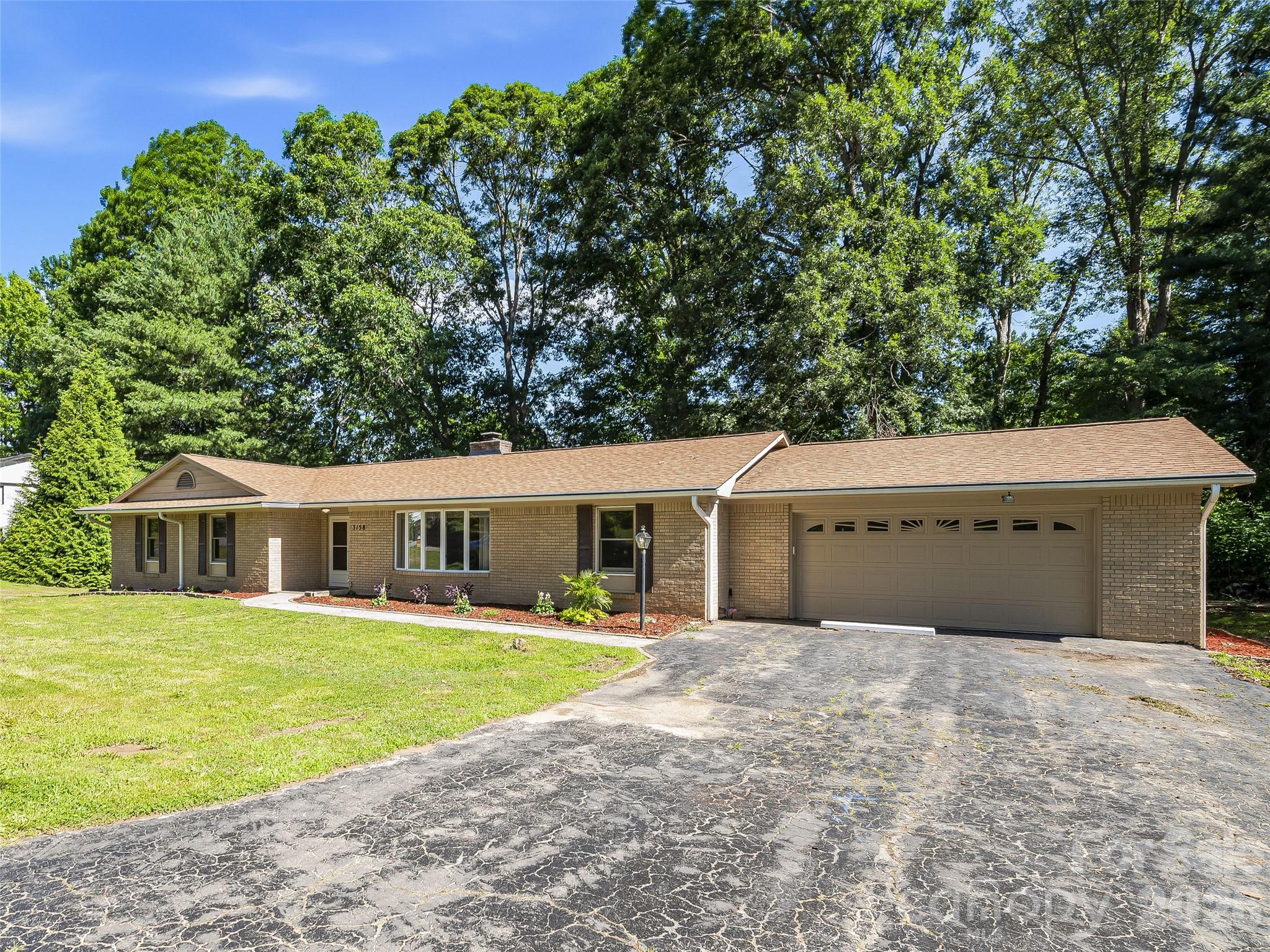 3158 Florida Drive Property Photo 1