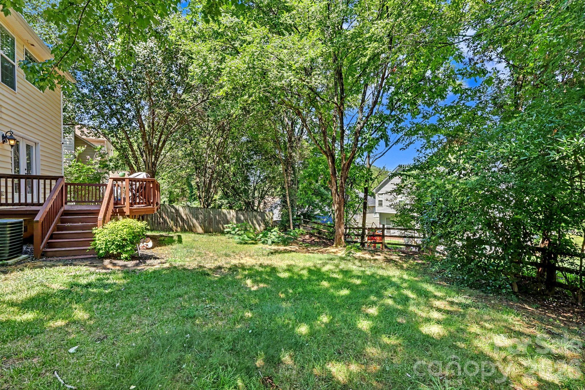 7413 Tupelo Lane Property Photo 33