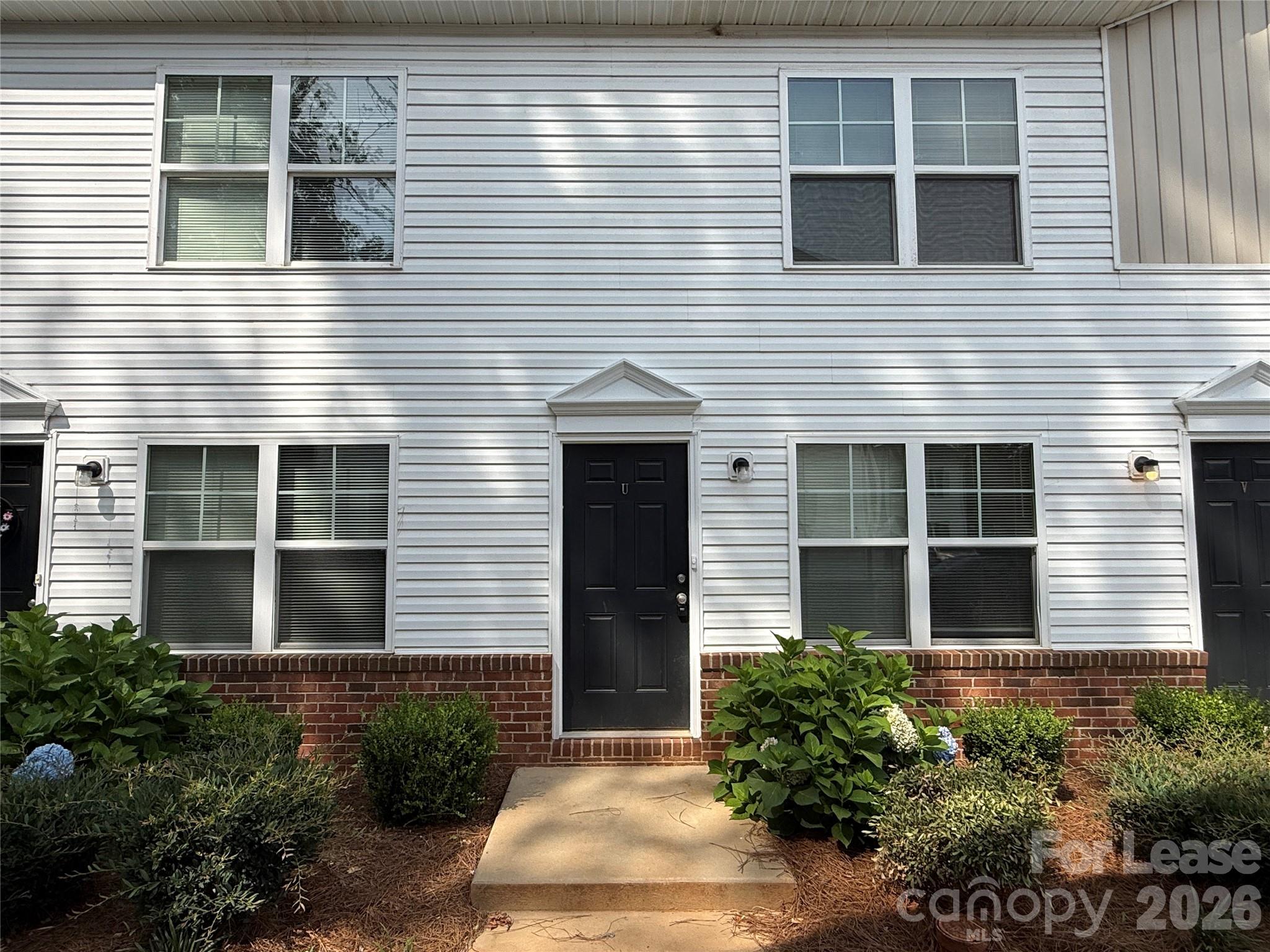 2029 Oakdale Road U Property Photo 1
