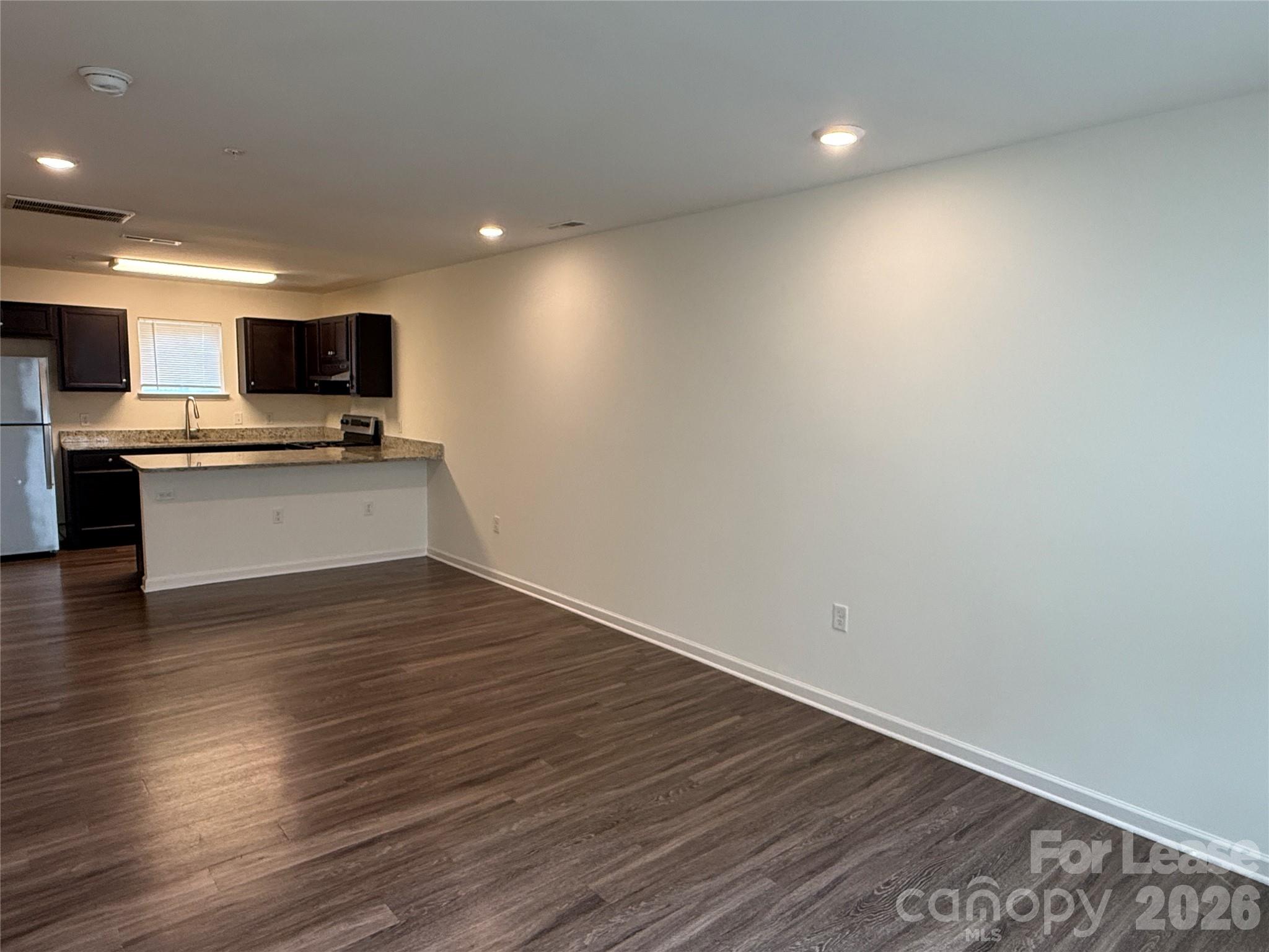 2029 Oakdale Road U Property Photo 3