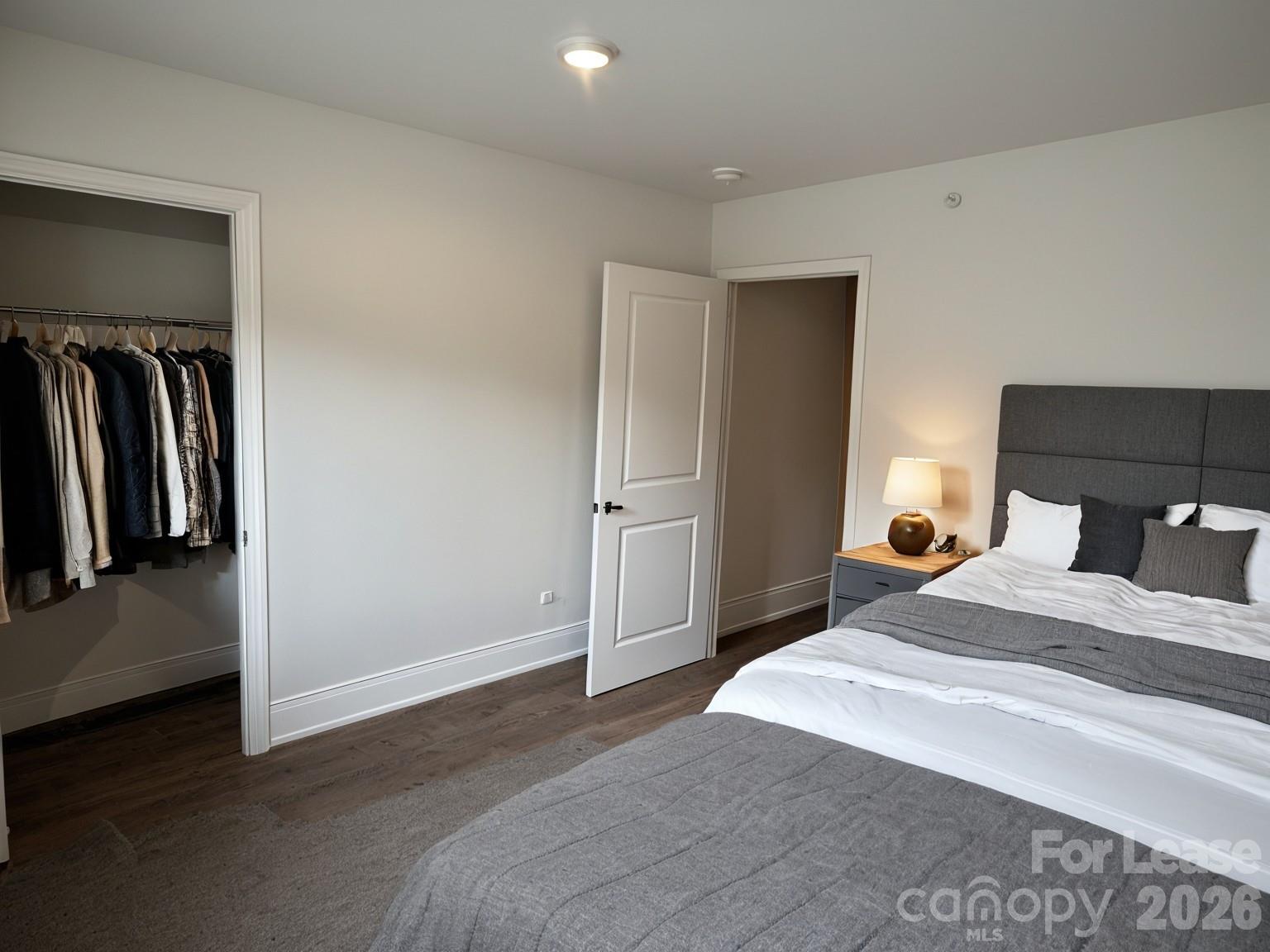 2029 Oakdale Road U Property Photo 9