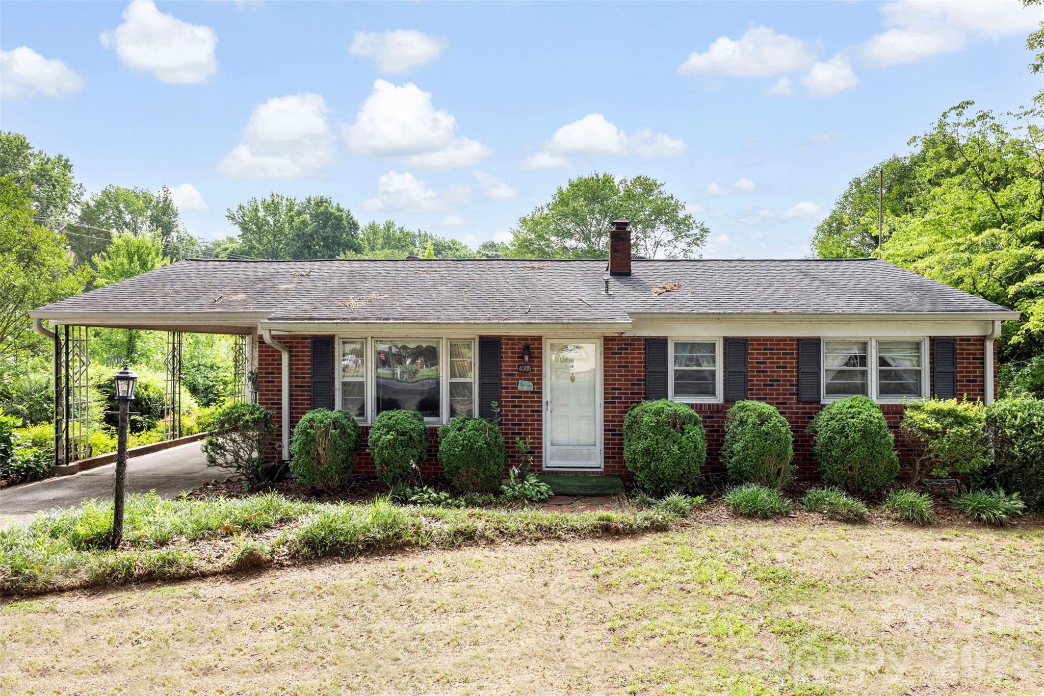 4305 Union Road Property Photo 1