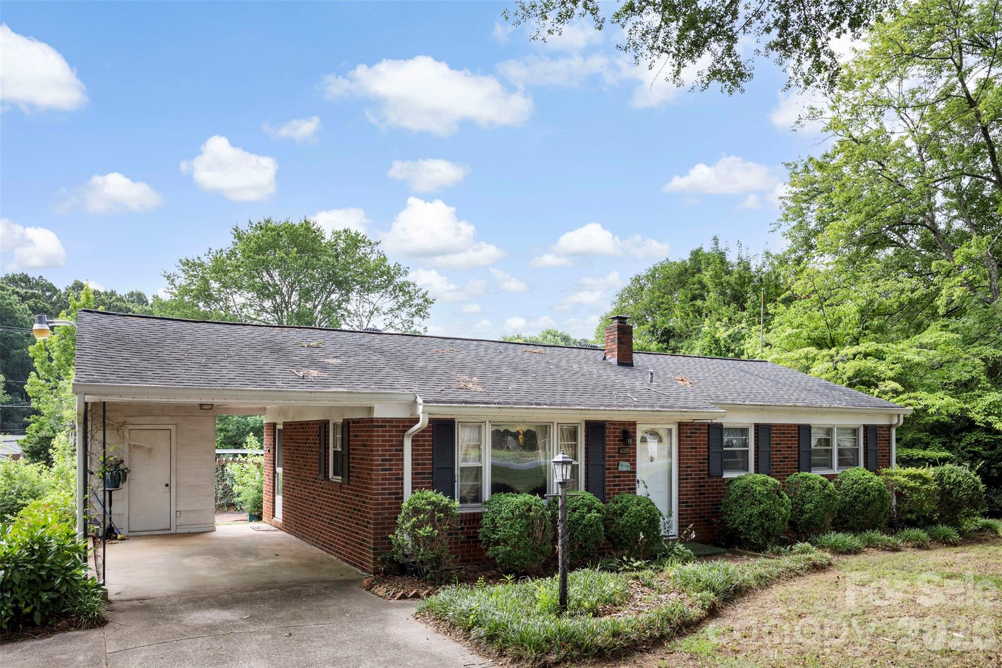 4305 Union Road Property Photo 2