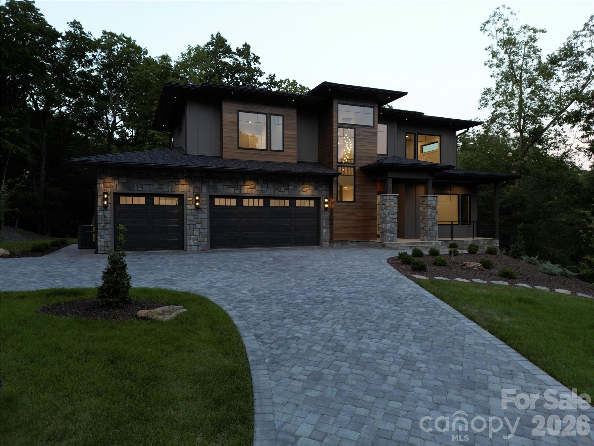 163 Stonefly Drive Property Photo 3