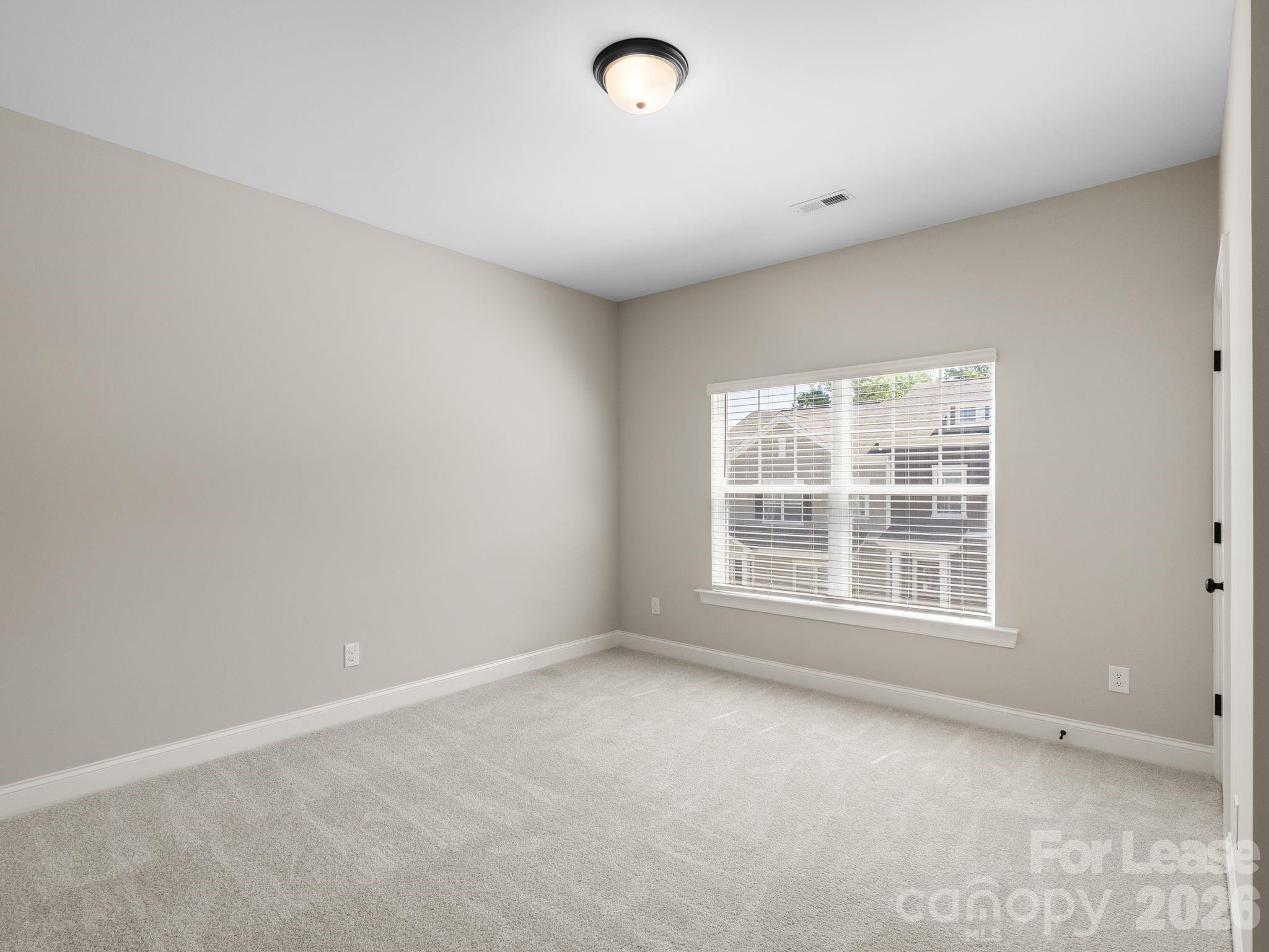 62 Walnut Springs Drive Property Photo 28