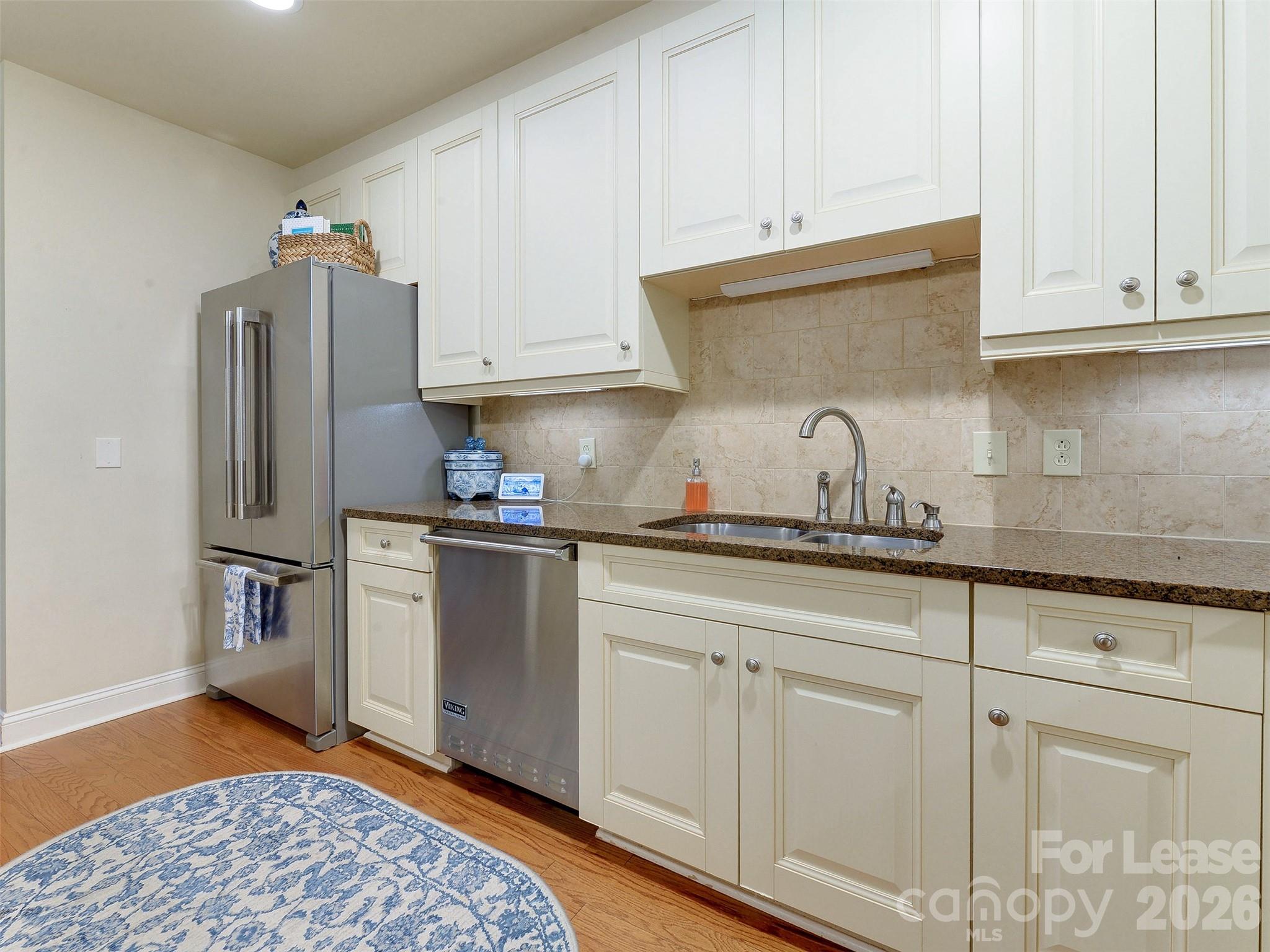 701 Royal Court 306 Property Photo 9