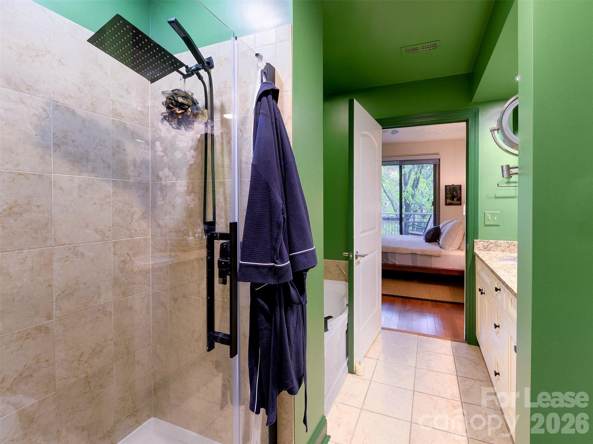 701 Royal Court 306 Property Photo 25
