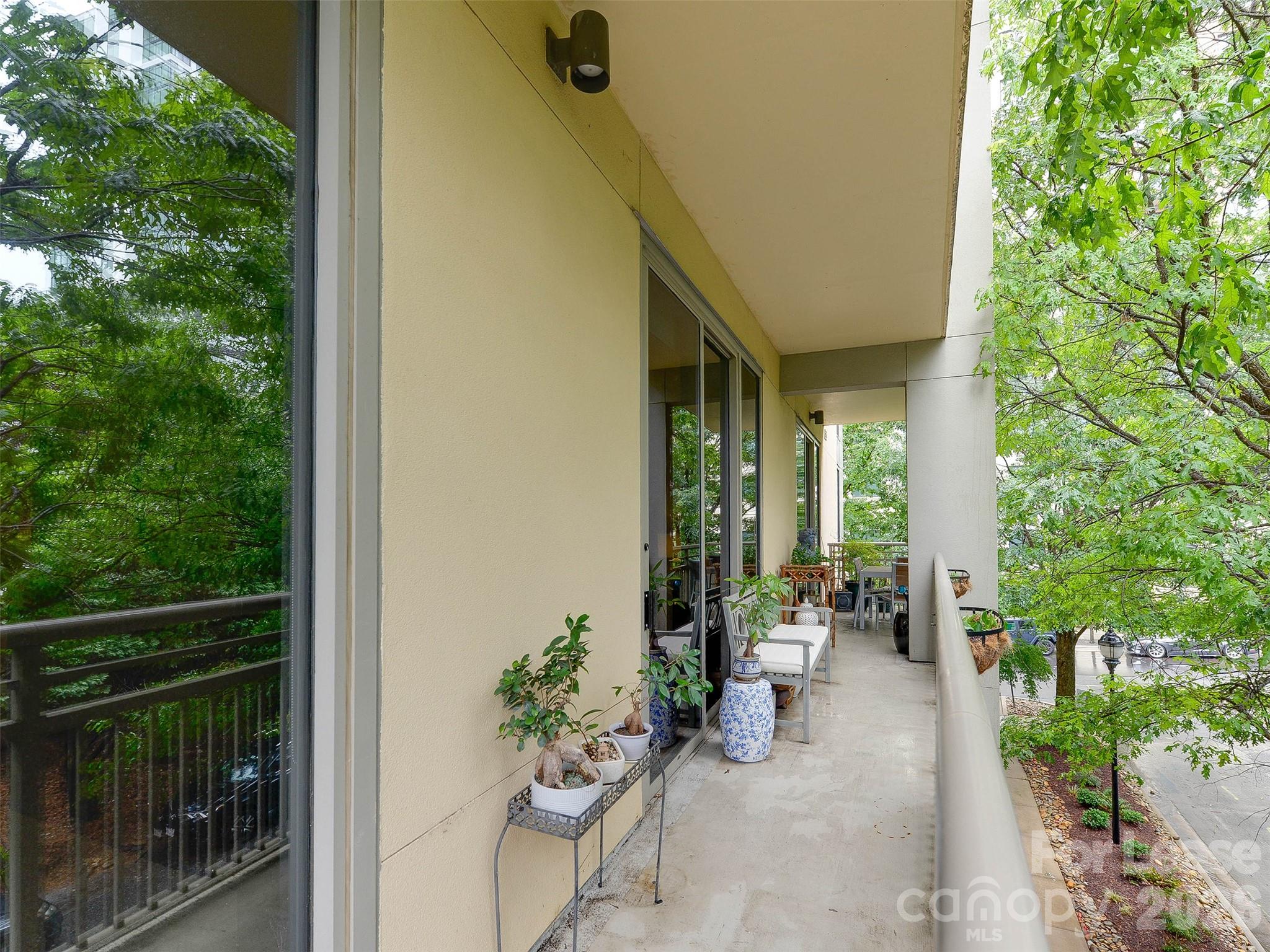701 Royal Court 306 Property Photo 32
