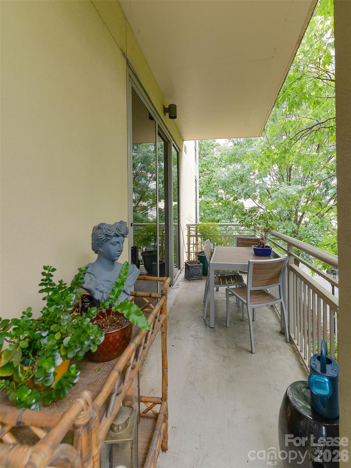 701 Royal Court 306 Property Photo 34