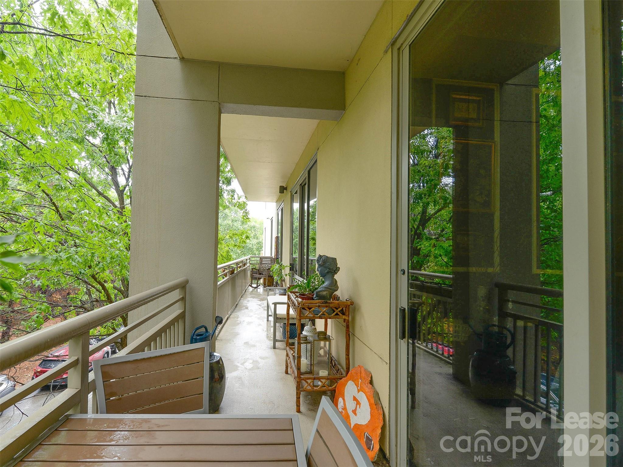 701 Royal Court 306 Property Photo 37